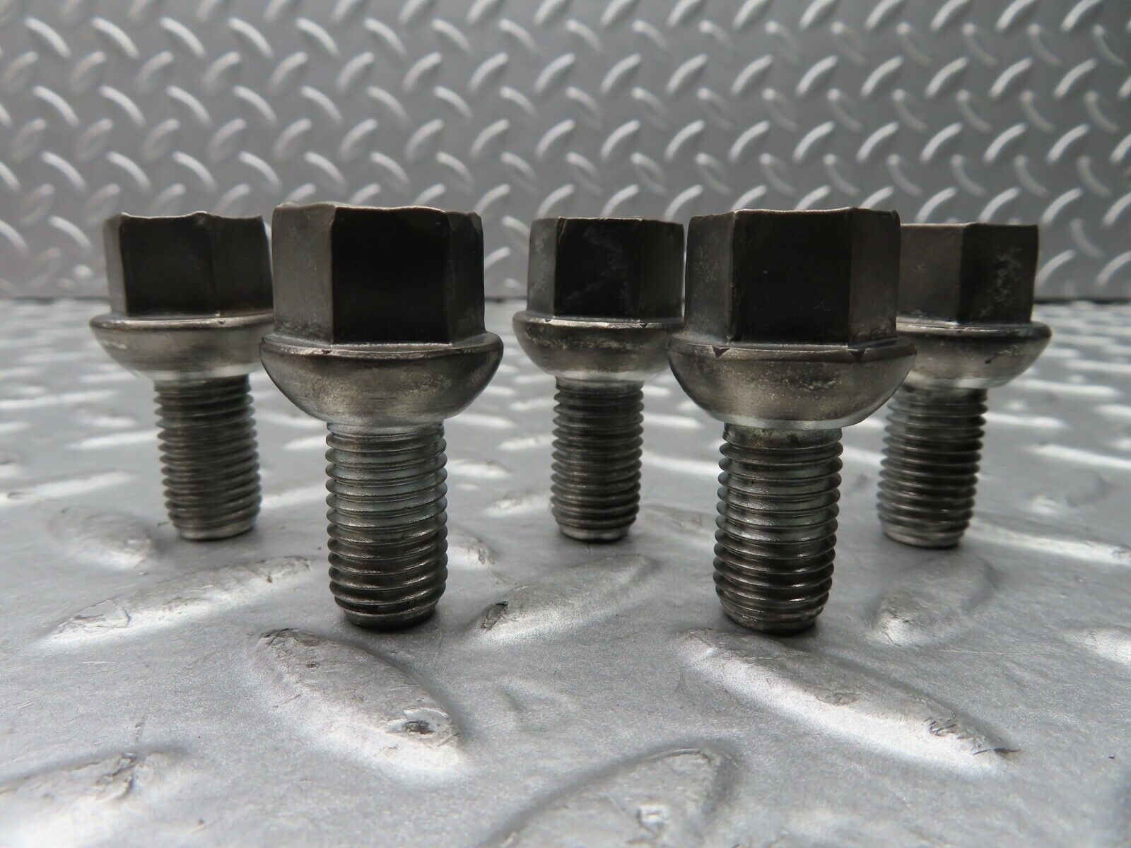 21638 Mercedes-Benz 5x Steel Wheel Lug Bolt M12x1.5