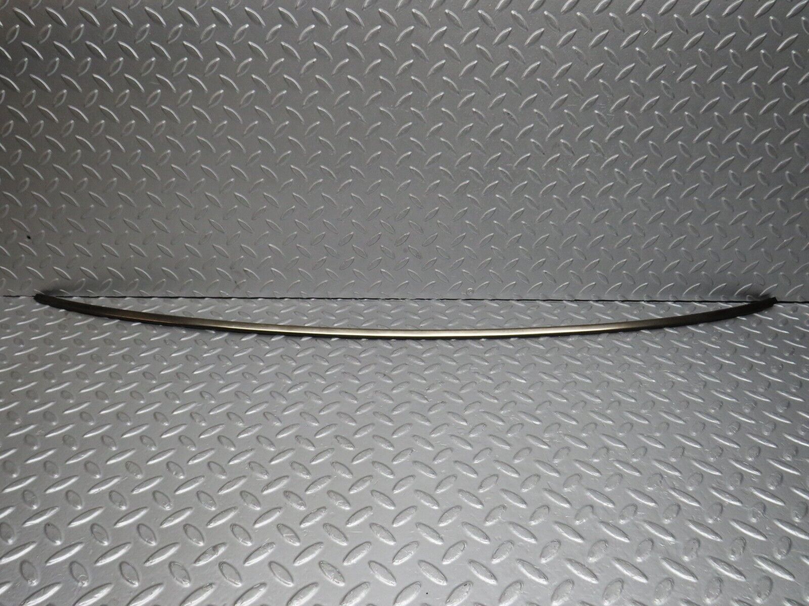 39803 Mercedes-Benz R129 320SL Coupe Front Windscreen Top Chrome Moulding Trim