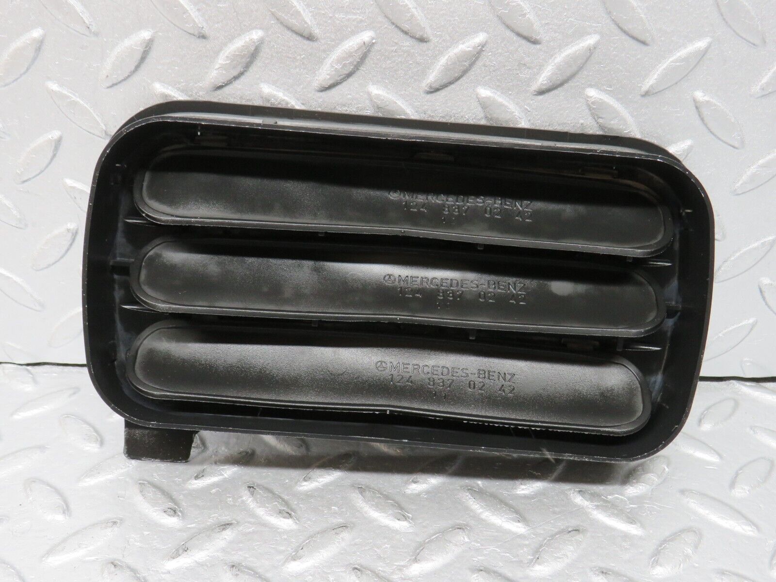 38271 Mercedes-Benz R129 280SL Coupe Air Intake Vent 1248370230