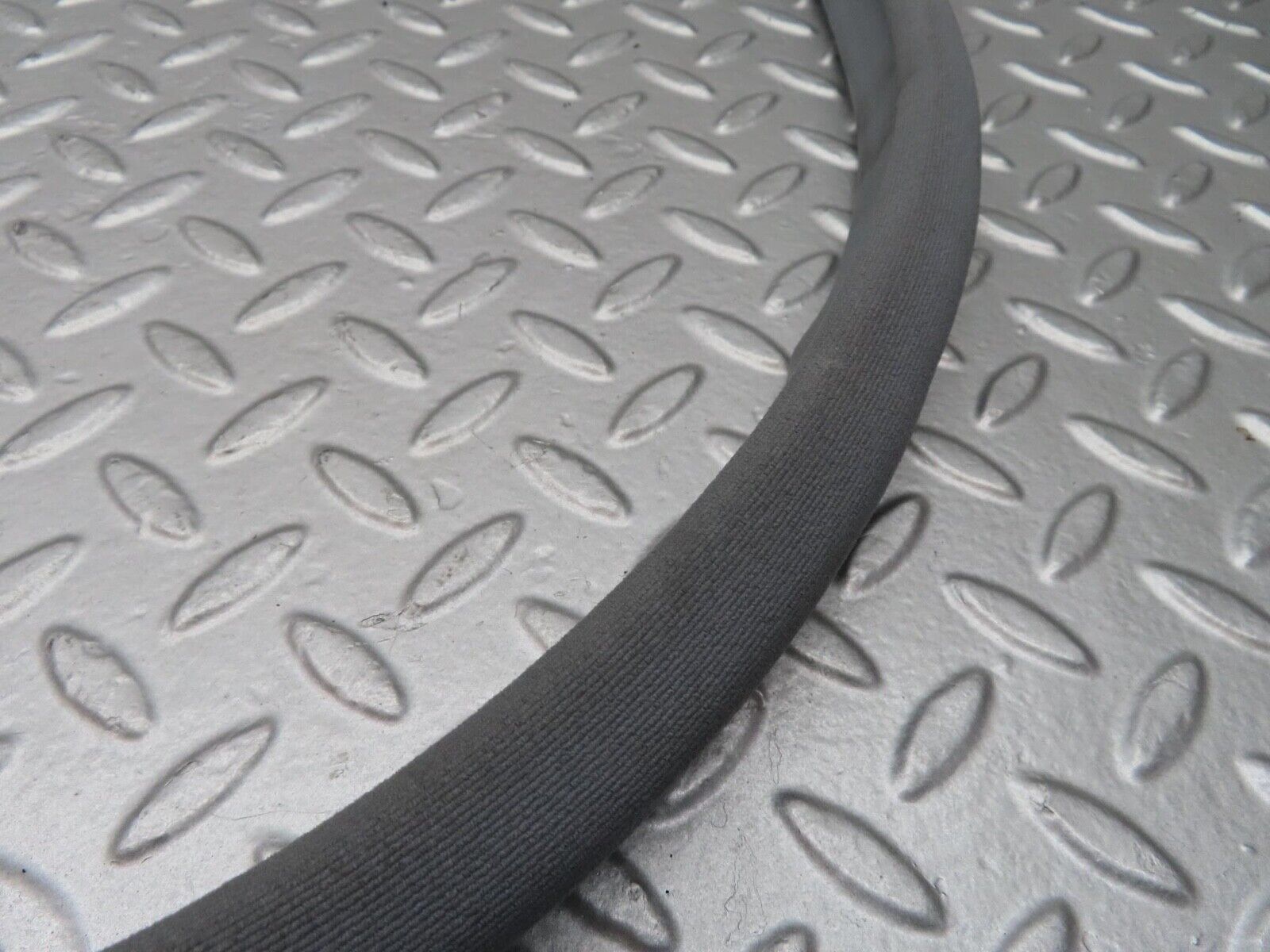 15021 Mercedes-Benz W140 S320 Front Left Door Seal