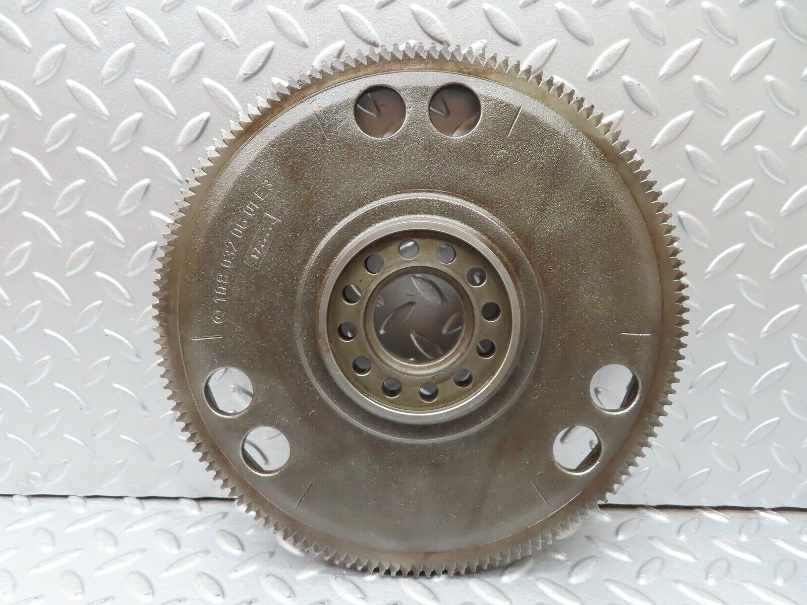 20413 Mercedes-Benz W114 280CE Coupe Flywheel 1080320601