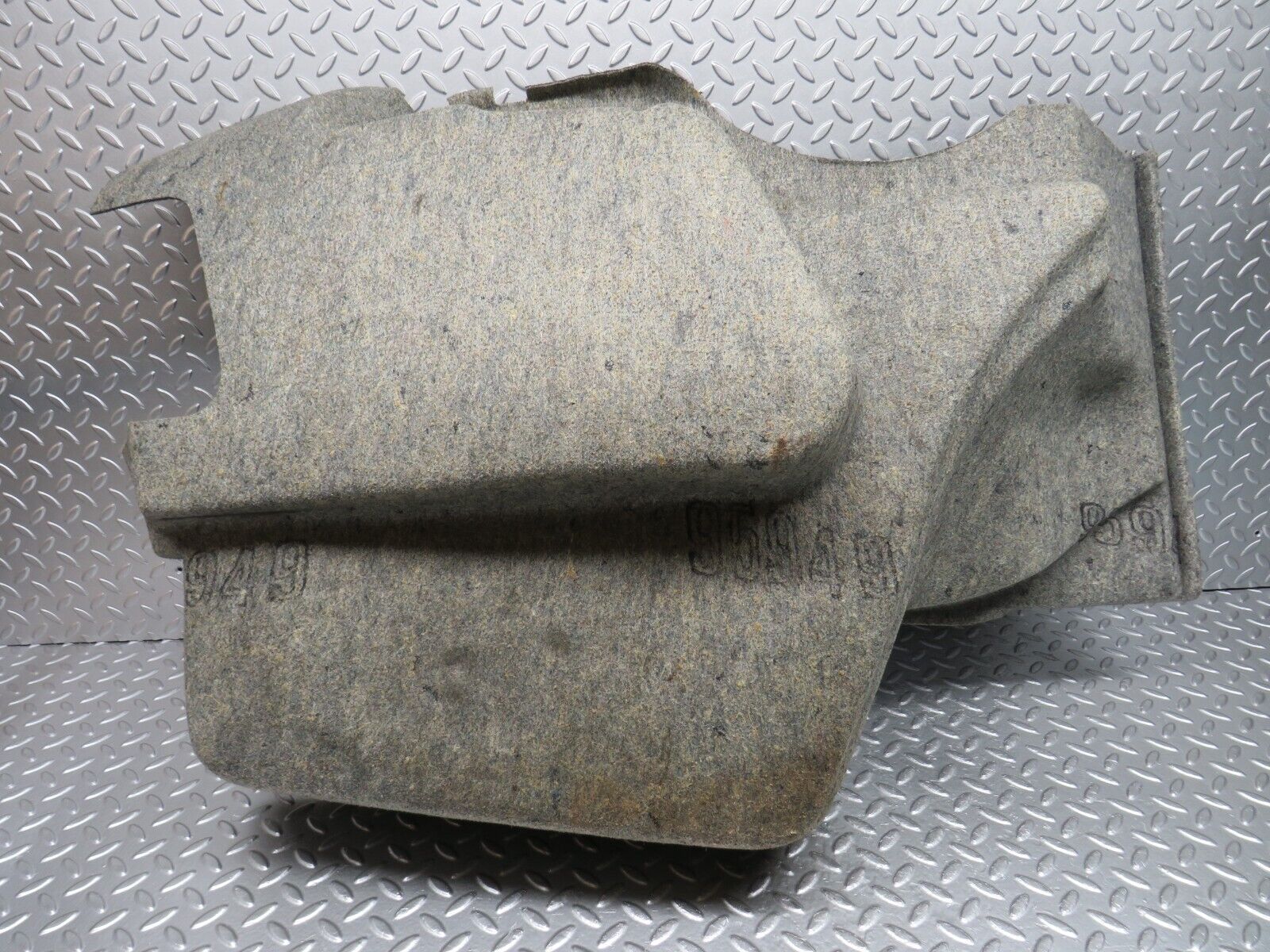 29230 Mercedes-Benz W124 230E Trunk Panel Cover Right