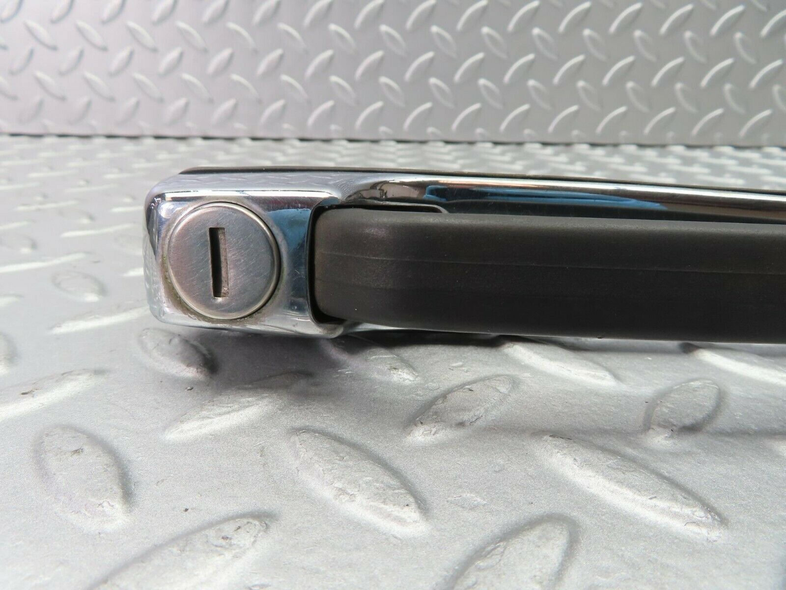 9912 Mercedes-Benz C123 230CE Coupe Front Right Door Handle No Key