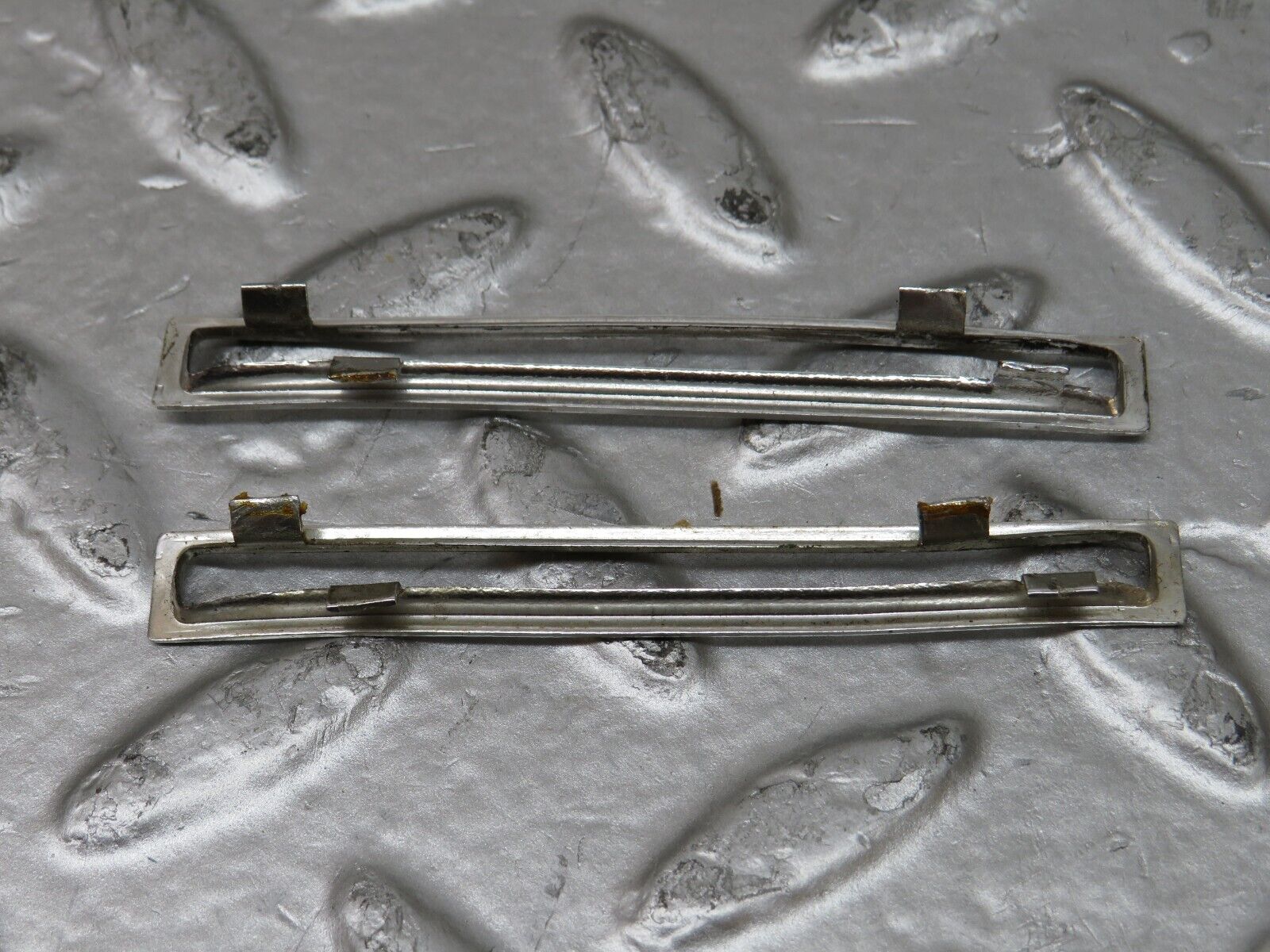 26180 Mercedes-Benz W116 450SE Dashboard Chrome Trim Pair