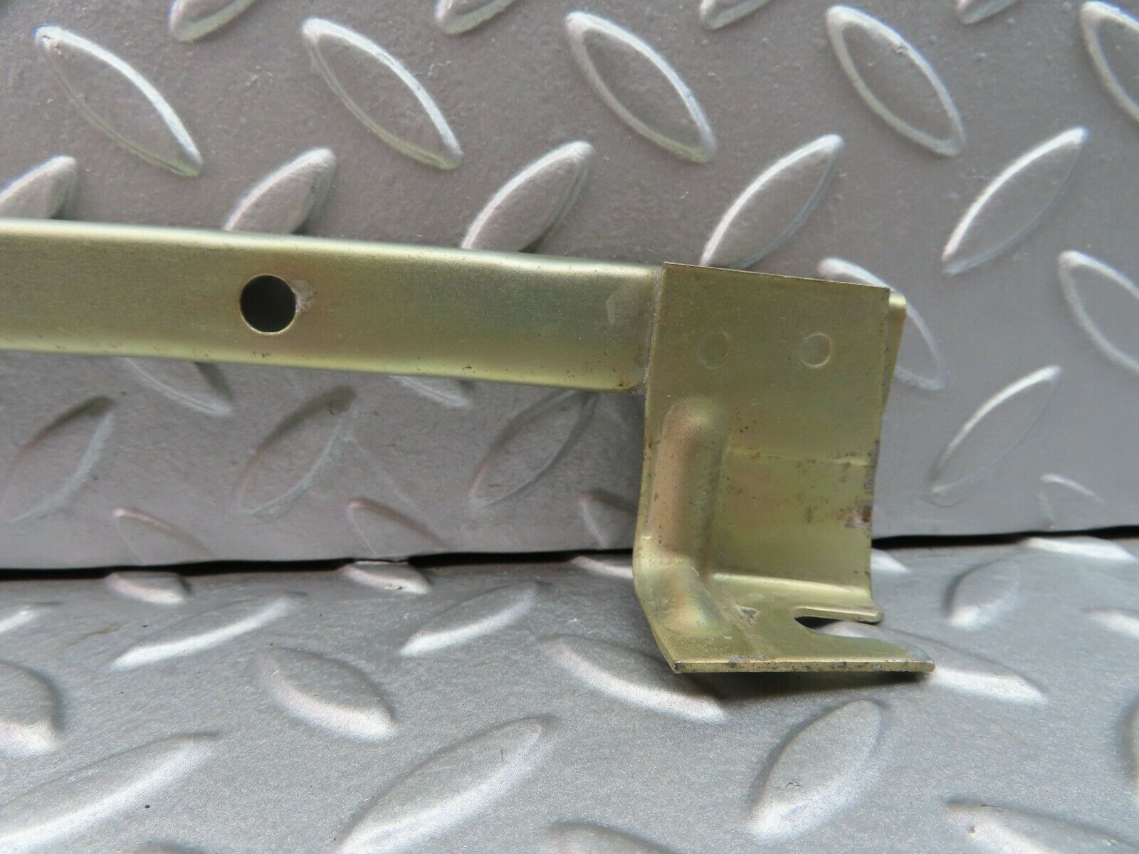 5786 Mercedes-Benz W123 200 Rear Left Window Channel