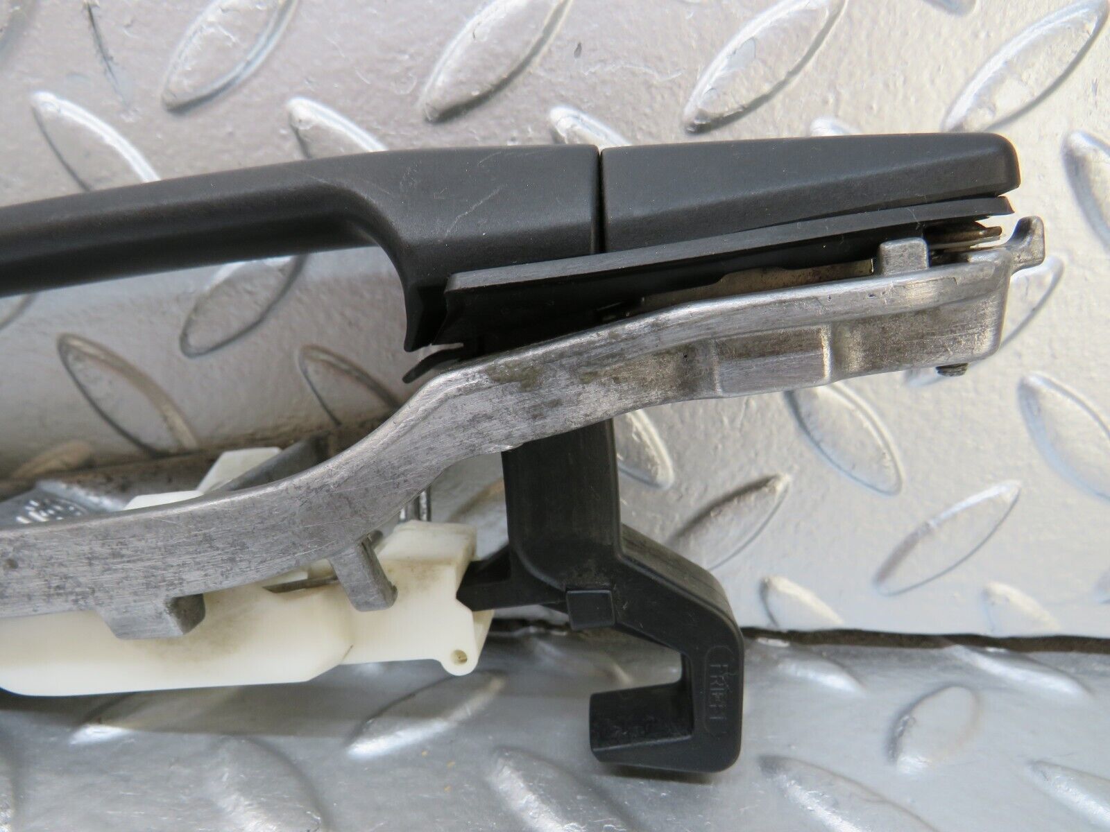 25816 Mercedes-Benz W124 280E Rear Right Exterior Door Handle