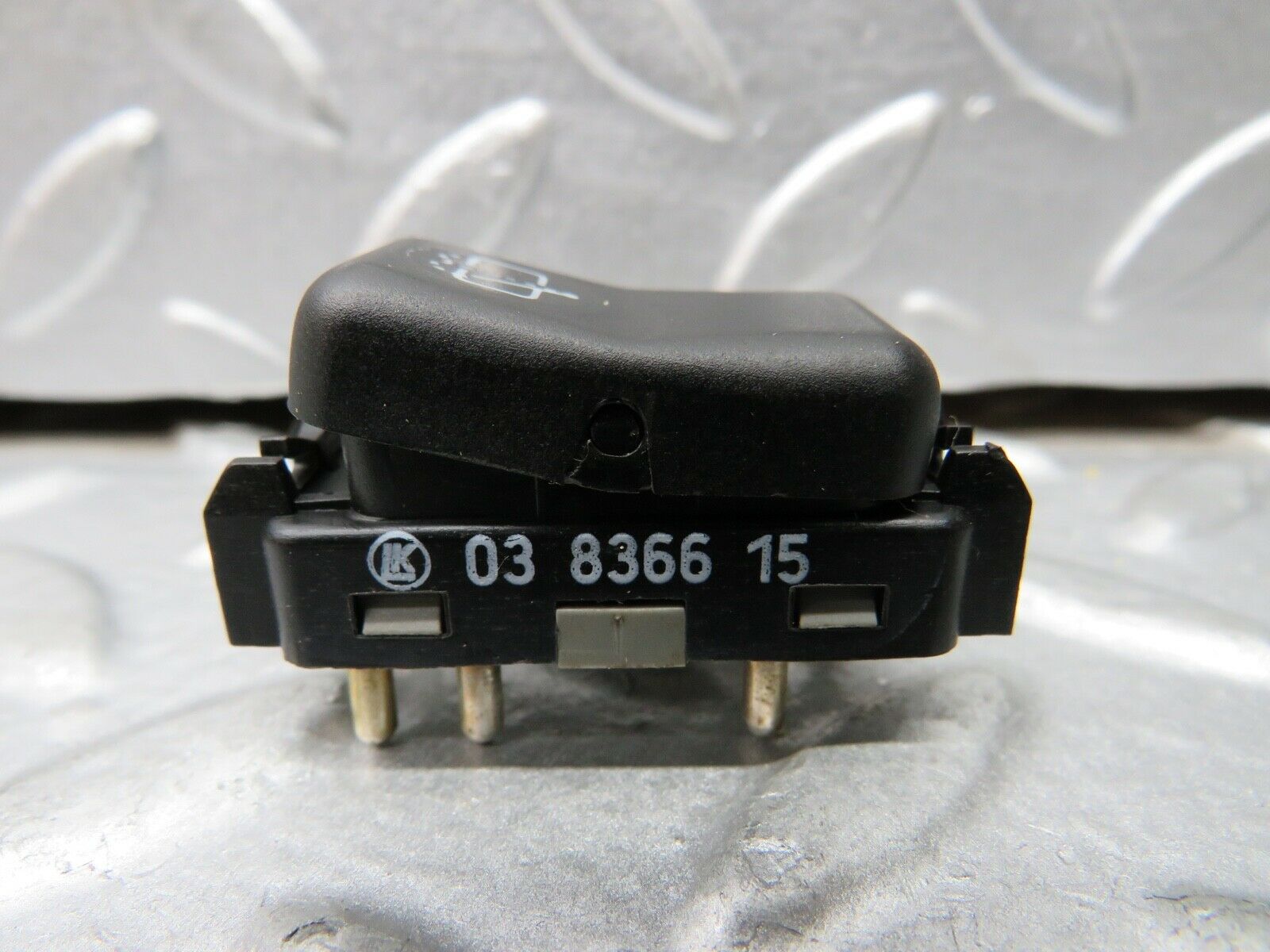 21883 Mercedes-Benz S124 Wagon Tailgate Window Washer Switch 1248210051