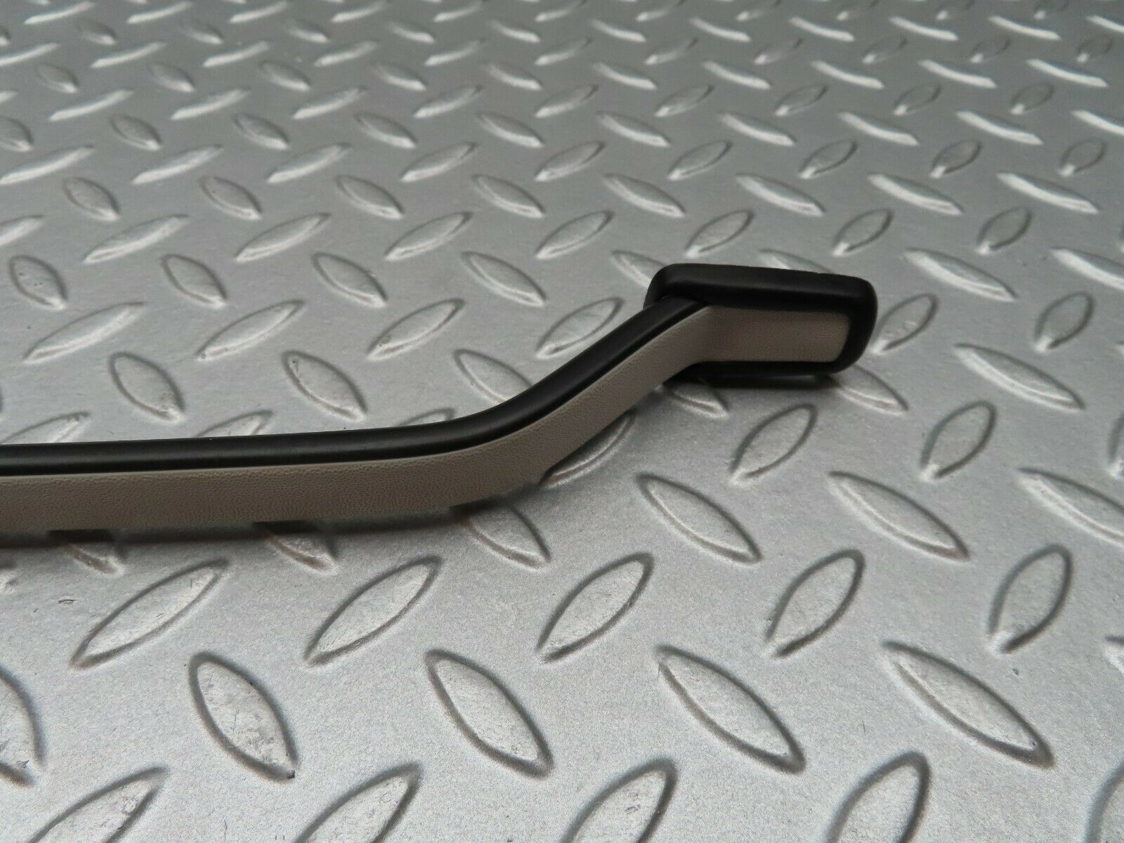 3877 Mercedes-Benz S123 200T Wagon Interior Roof Grab Handle Rear