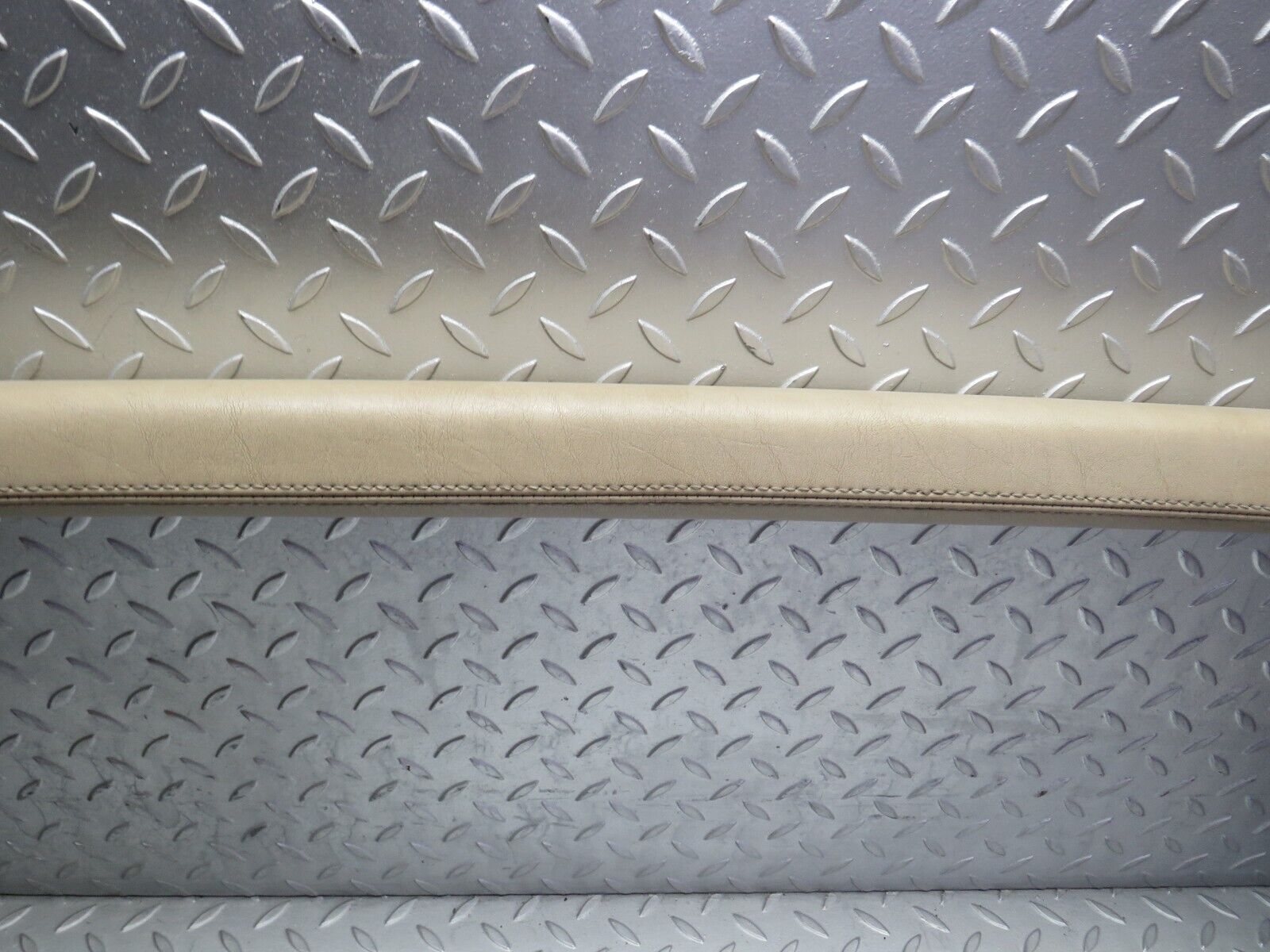 38618 Mercedes-Benz R129 280SL Coupe Roll Over Bar Beige