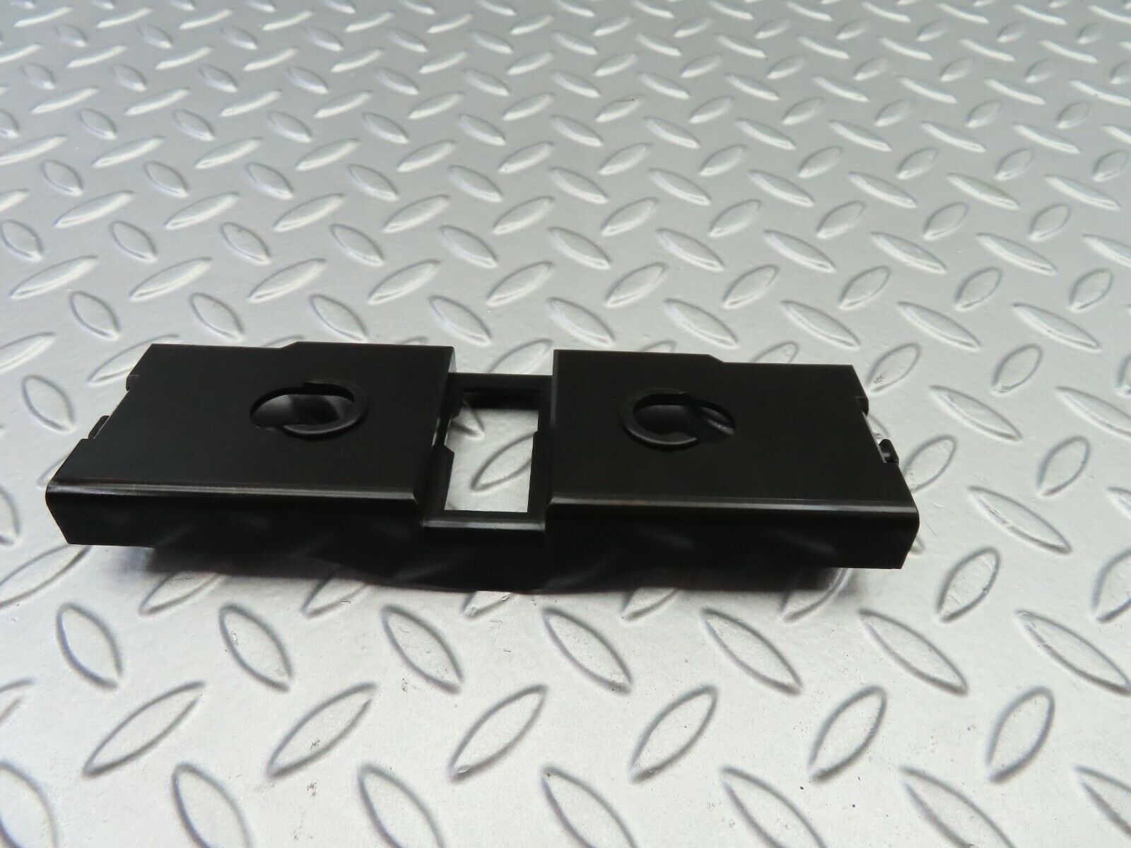 6471 Mercedes-Benz S124 E220 Wagon Heating Regulator Holder Reinforcement 1248330214