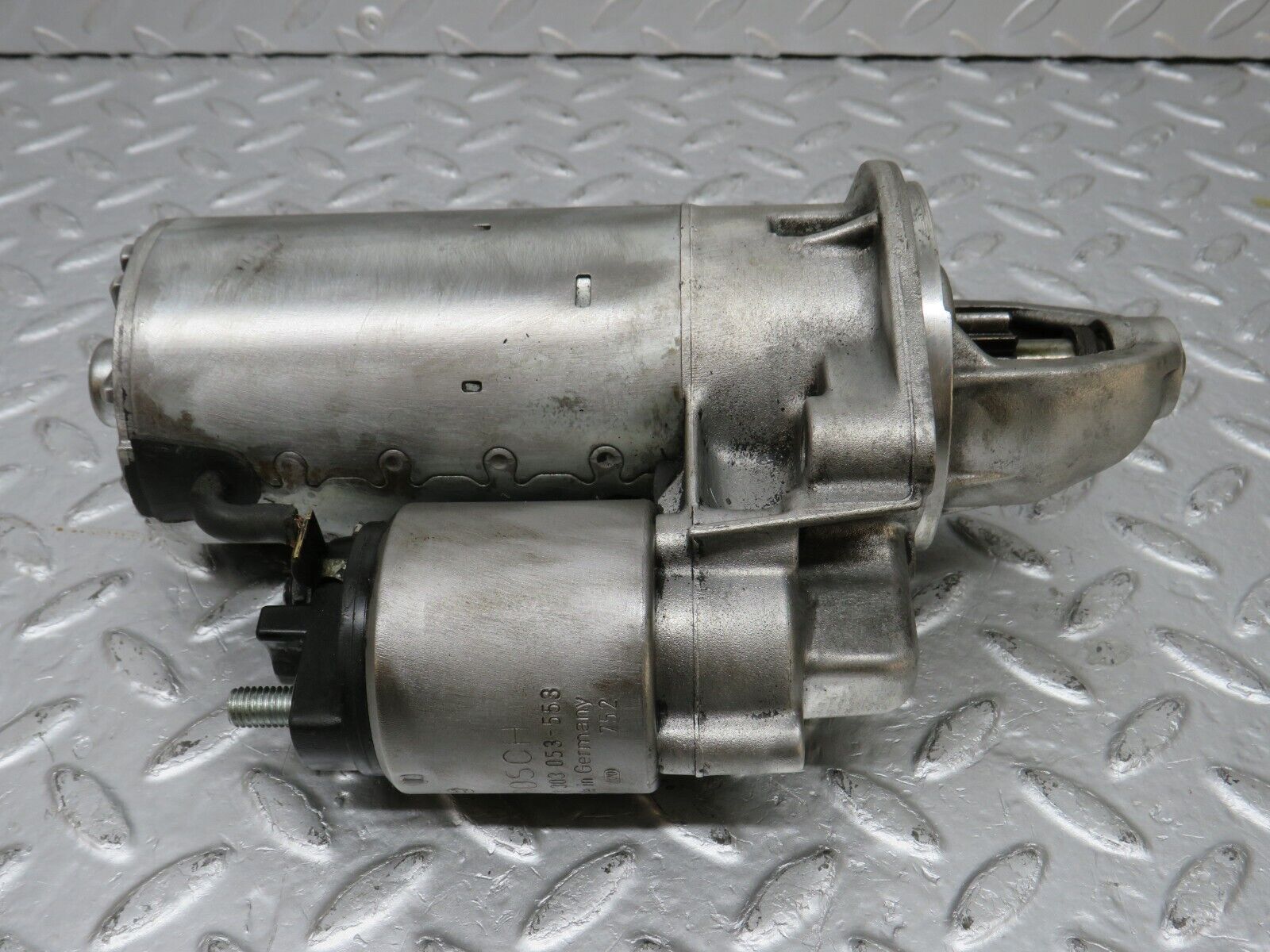 33862 Mercedes-Benz W201 190E 2.0L Starter Motor Bosch 0001108003 0331303053553