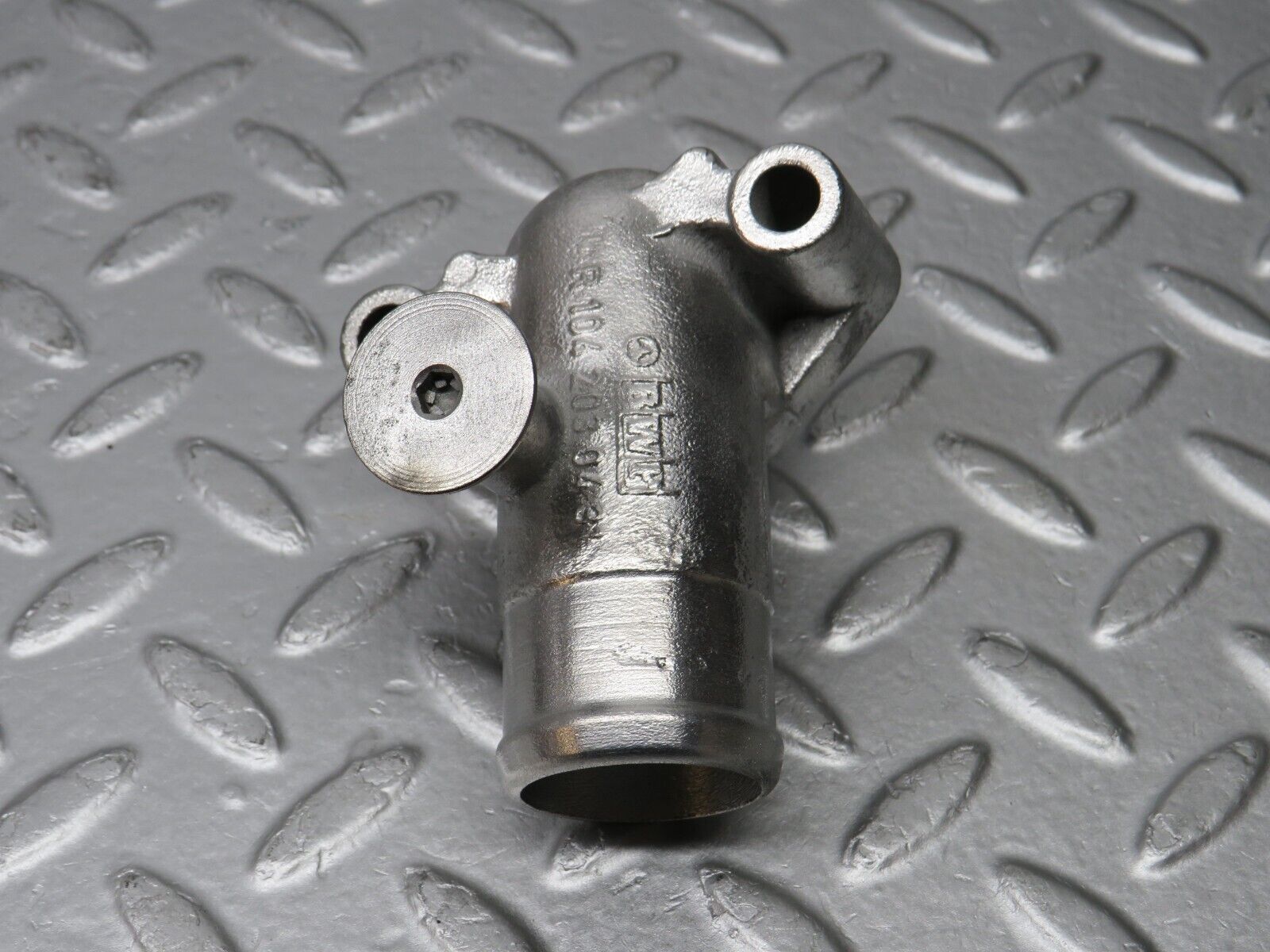 38633 Mercedes-Benz R129 280SL Coupe Coolant Flange Pipe 1042030431