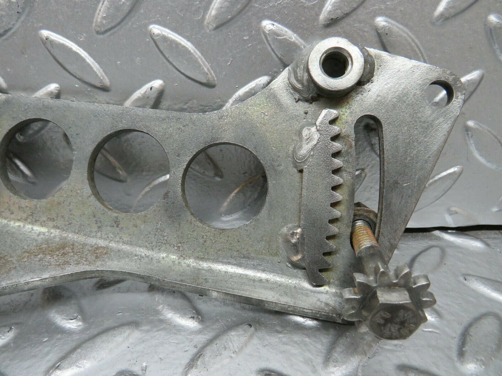 24175 Mercedes-Benz W123 280E Power Steering Pump Bracket