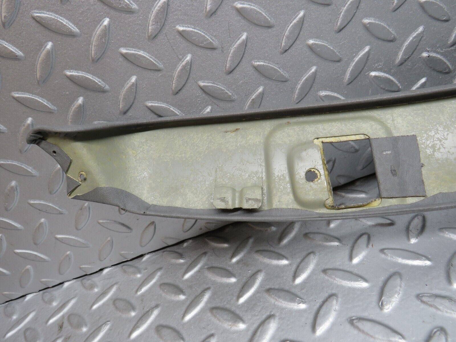 39335 Mercedes-Benz R129 320SL Coupe Headlining Cover Trim Grey