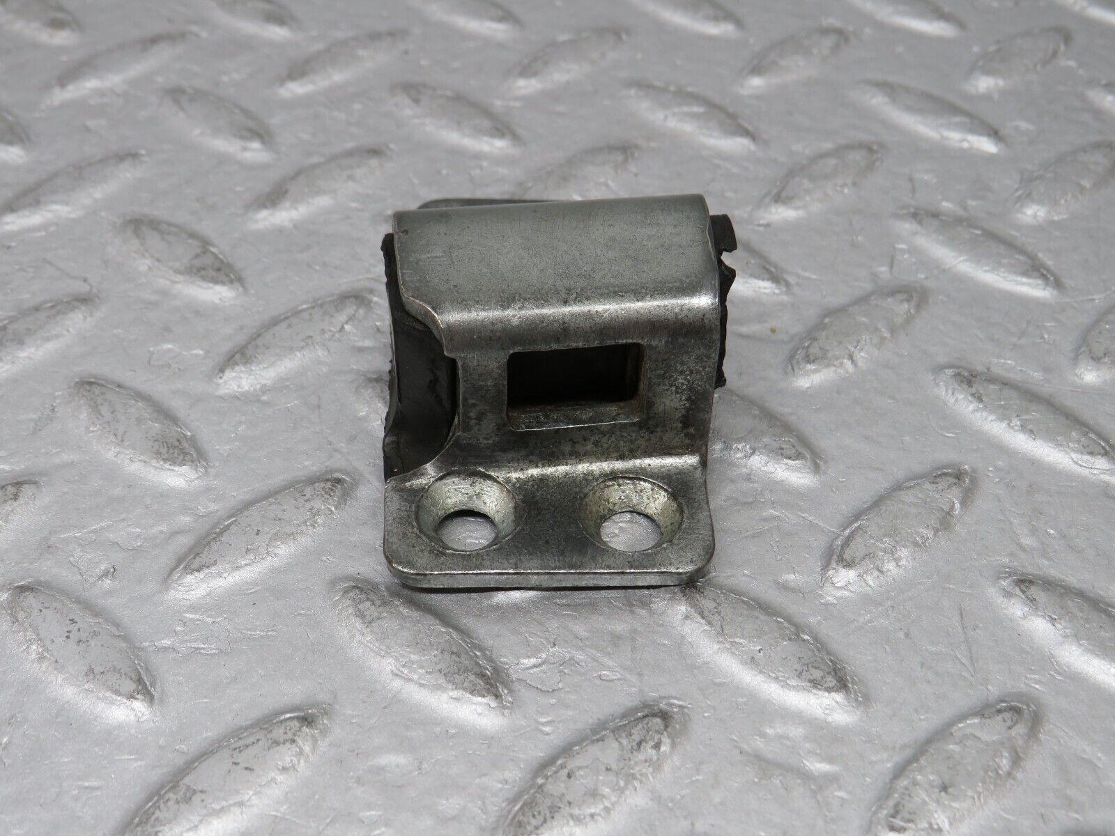 35847 Mercedes-Benz W108 Door Lock Latch Right