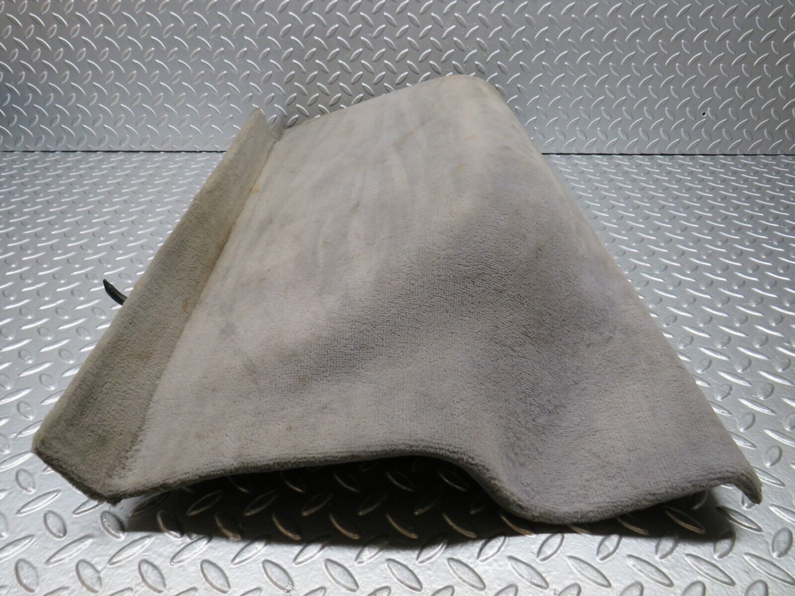 31189 Mercedes-Benz S124 220TE Wagon Trunk Side Panel Cover Left Grey