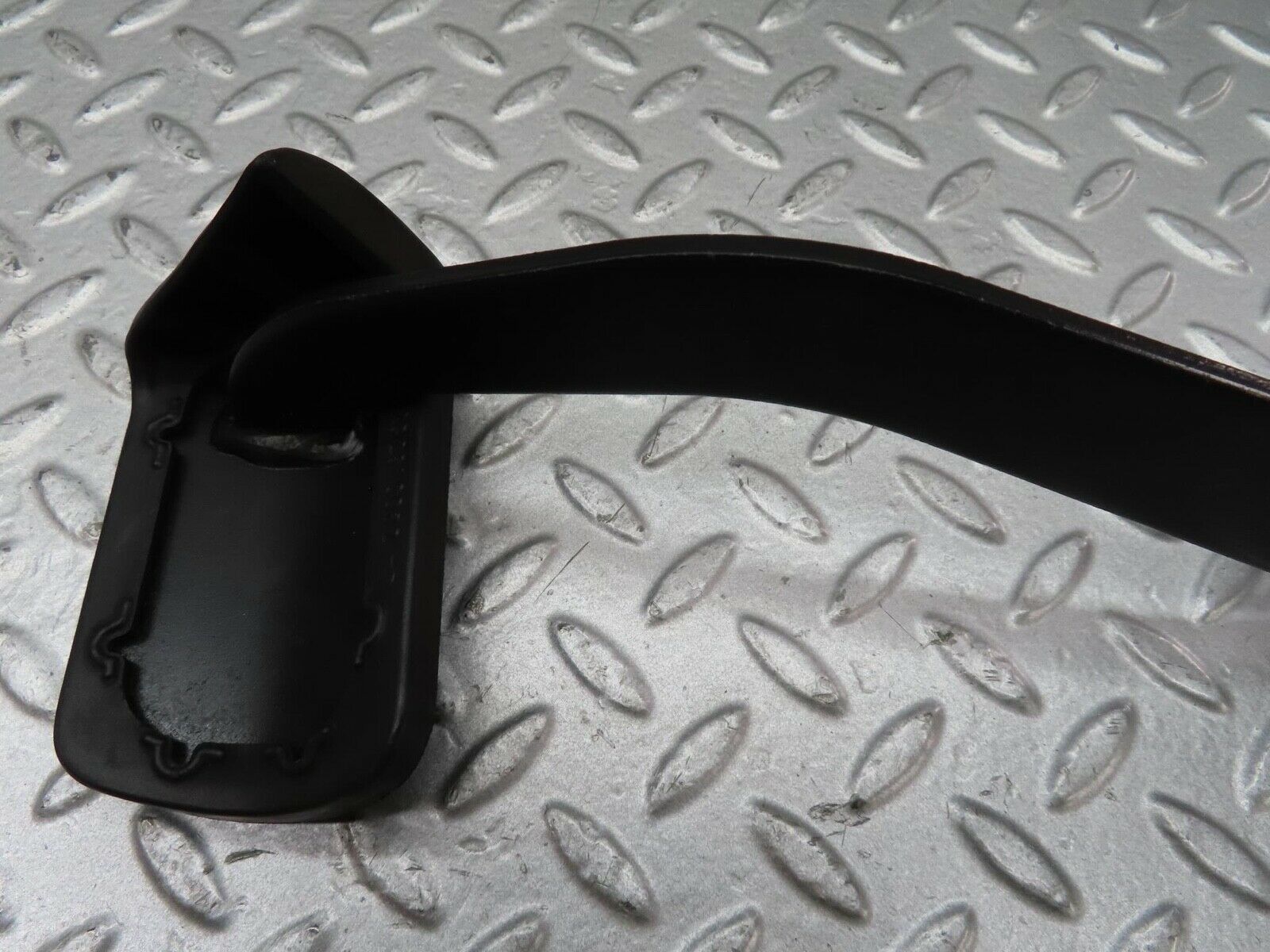 14691 Mercedes-Benz W201 190E Brake Pedal 1232910082