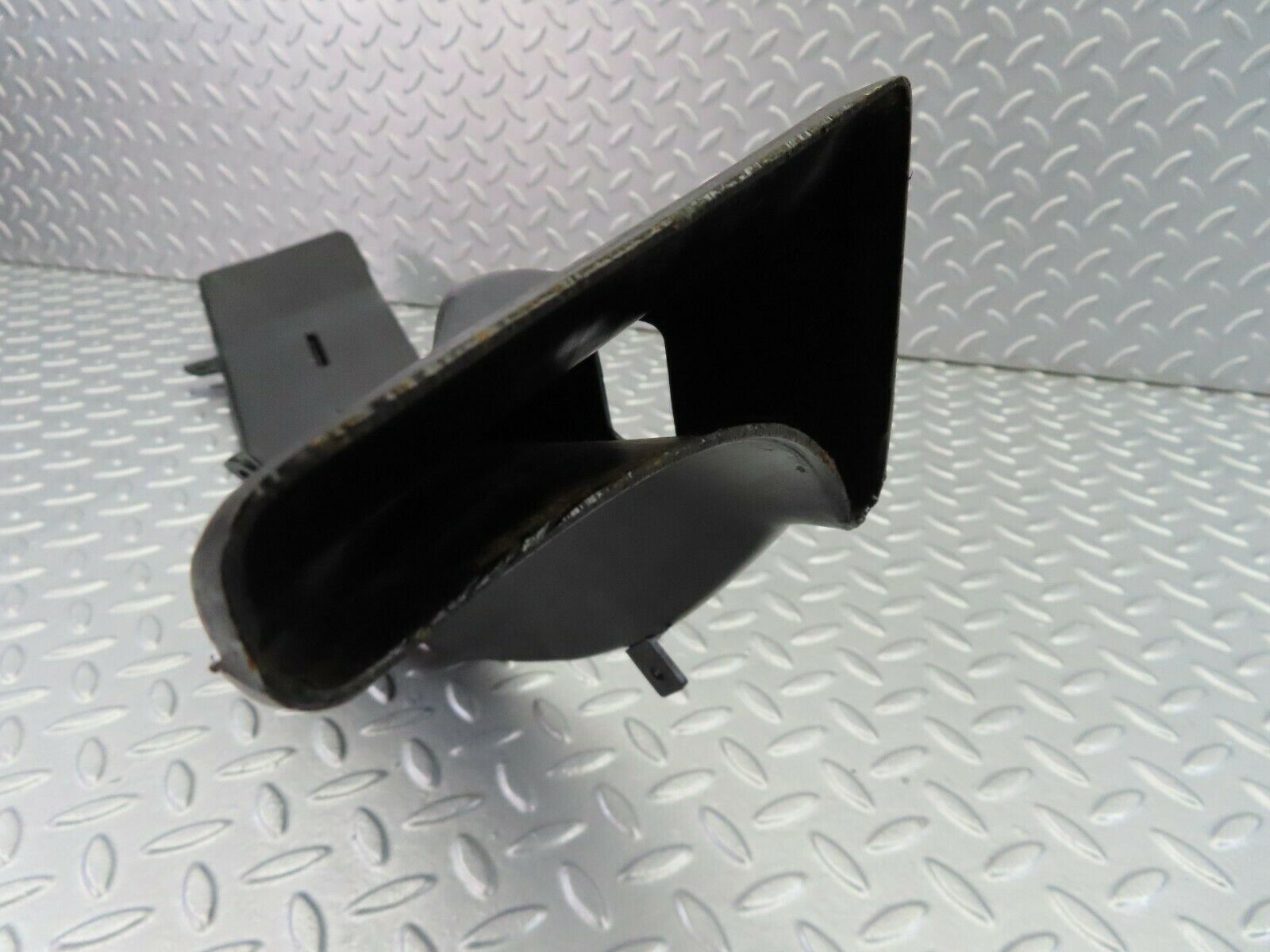 7825 Mercedes-Benz W115 220D Heater Air Duct Vent Left 1158310145