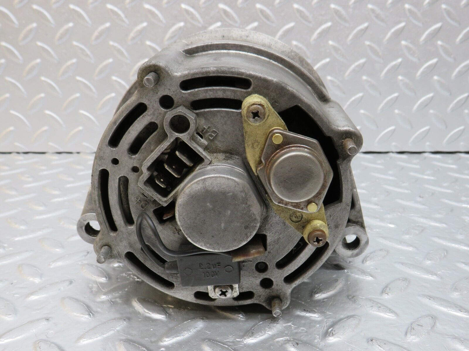 34152 Mercedes-Benz W124 260E Alternator Generator