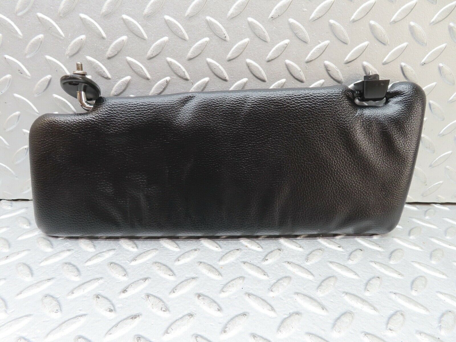 19040 Mercedes-Benz W123 300D Sun Visor Left Side Black