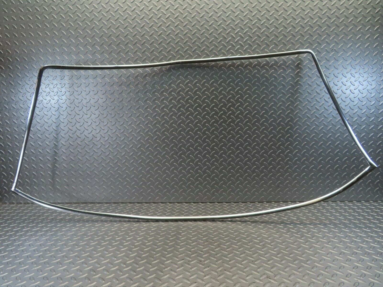 11587 Mercedes-Benz C123 230CE Coupe Front Windscreen Chrome Frame