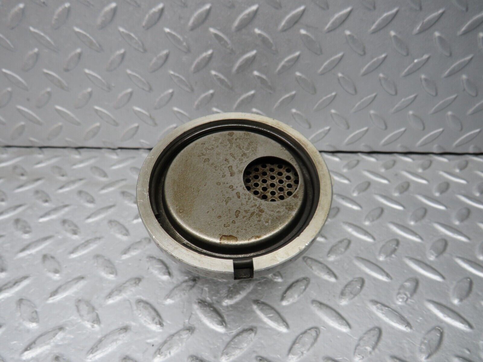 37646 Mercedes-Benz W109 300SEL Oil Pump 1161800155 1161810212