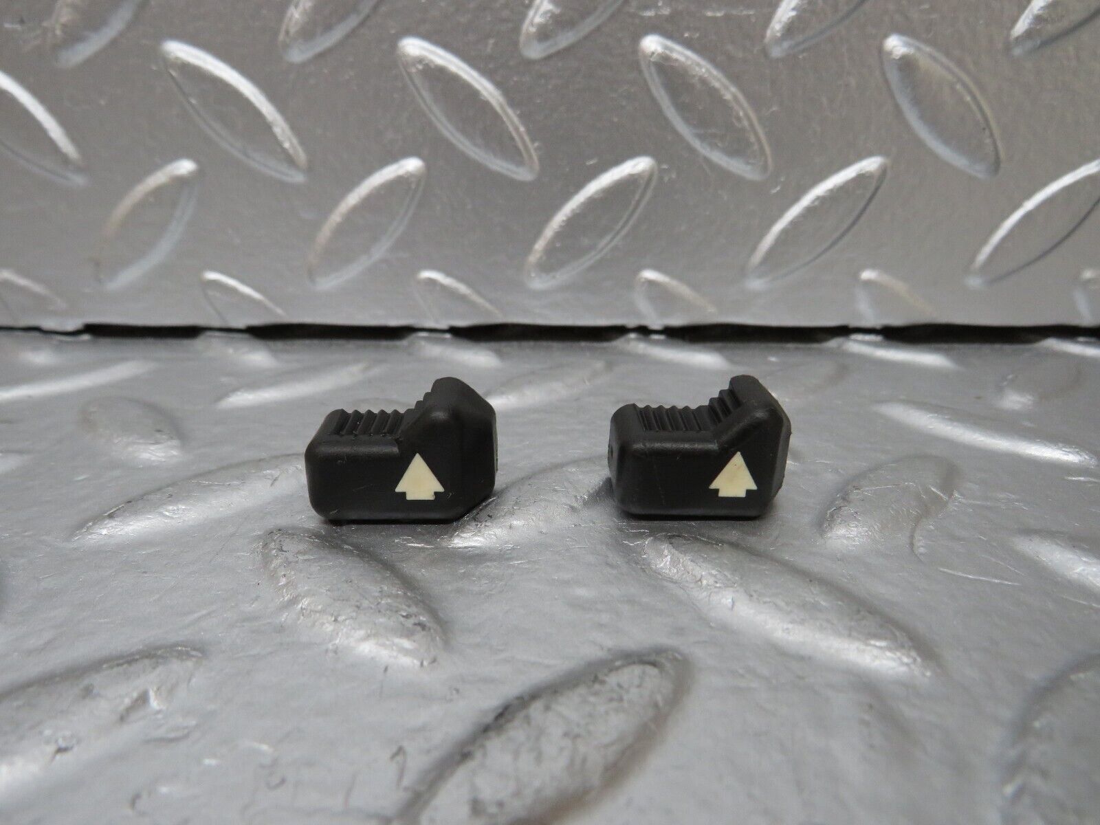 25567 Mercedes-Benz W123 200 Heater Control Knob Set