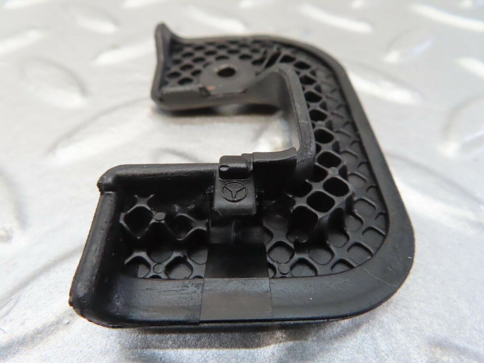 16461 Mercedes-Benz W124 260E Left Interior Door Latch Trim