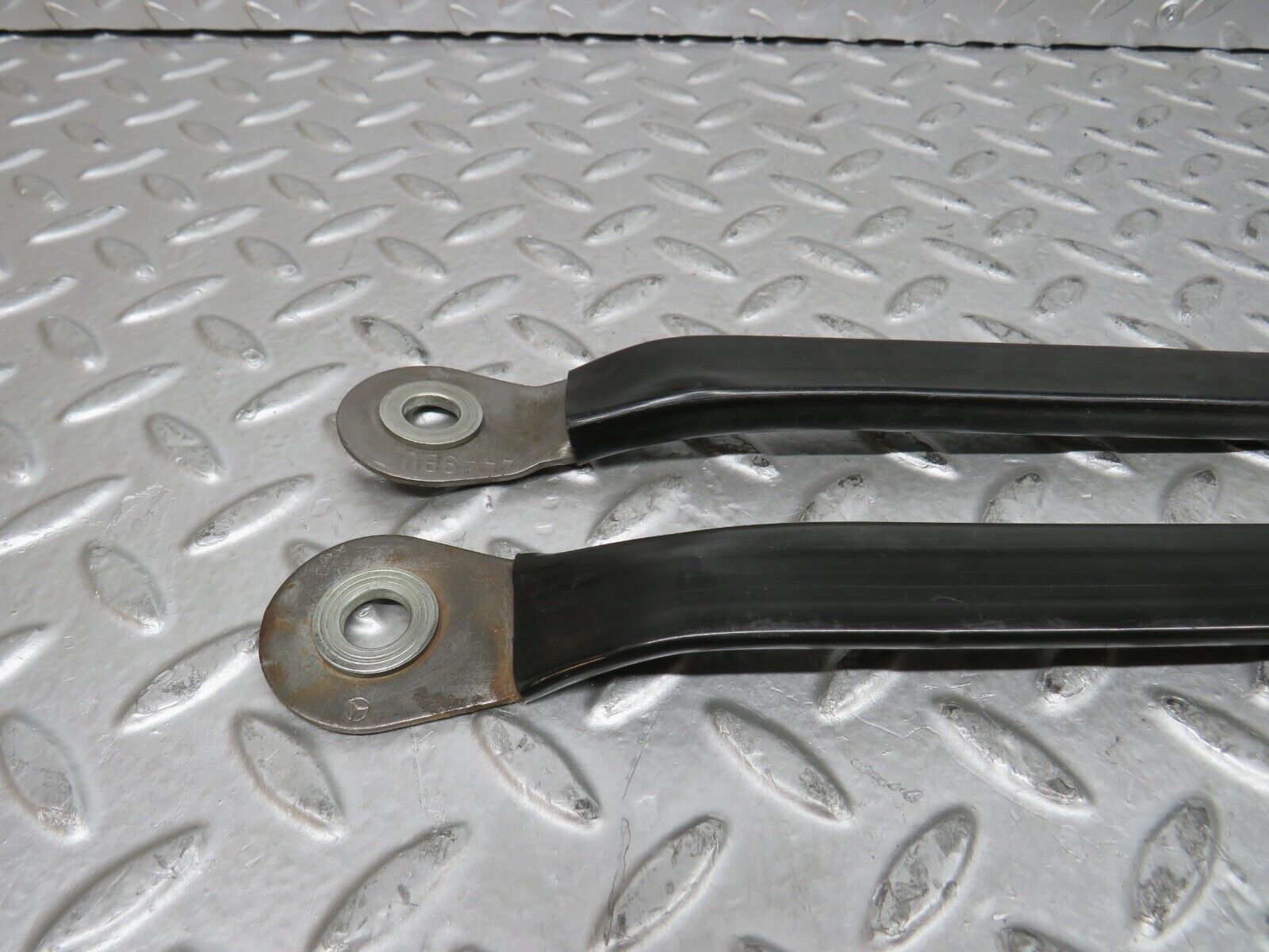 29087 Mercedes-Benz C124 320CE Coupe Seat Belt Runner Pair