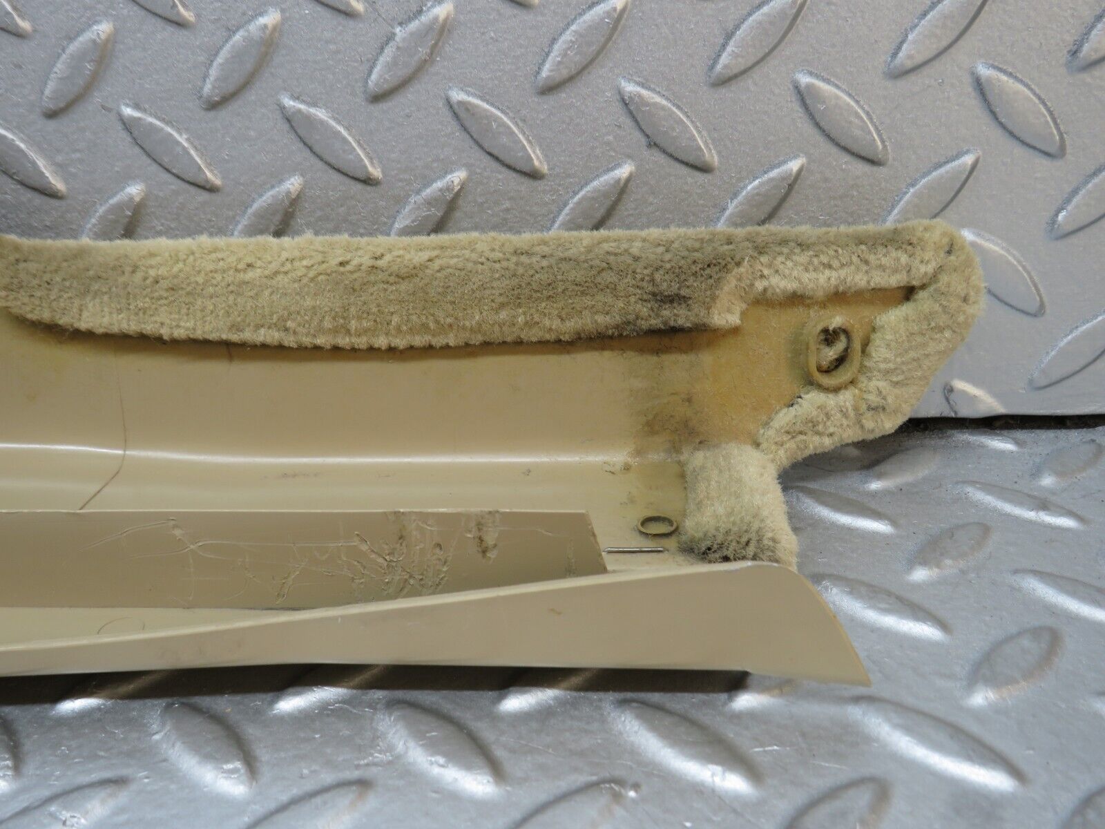 38285 Mercedes-Benz R129 280SL Coupe Left Door Sill Cover Beige 1296800135