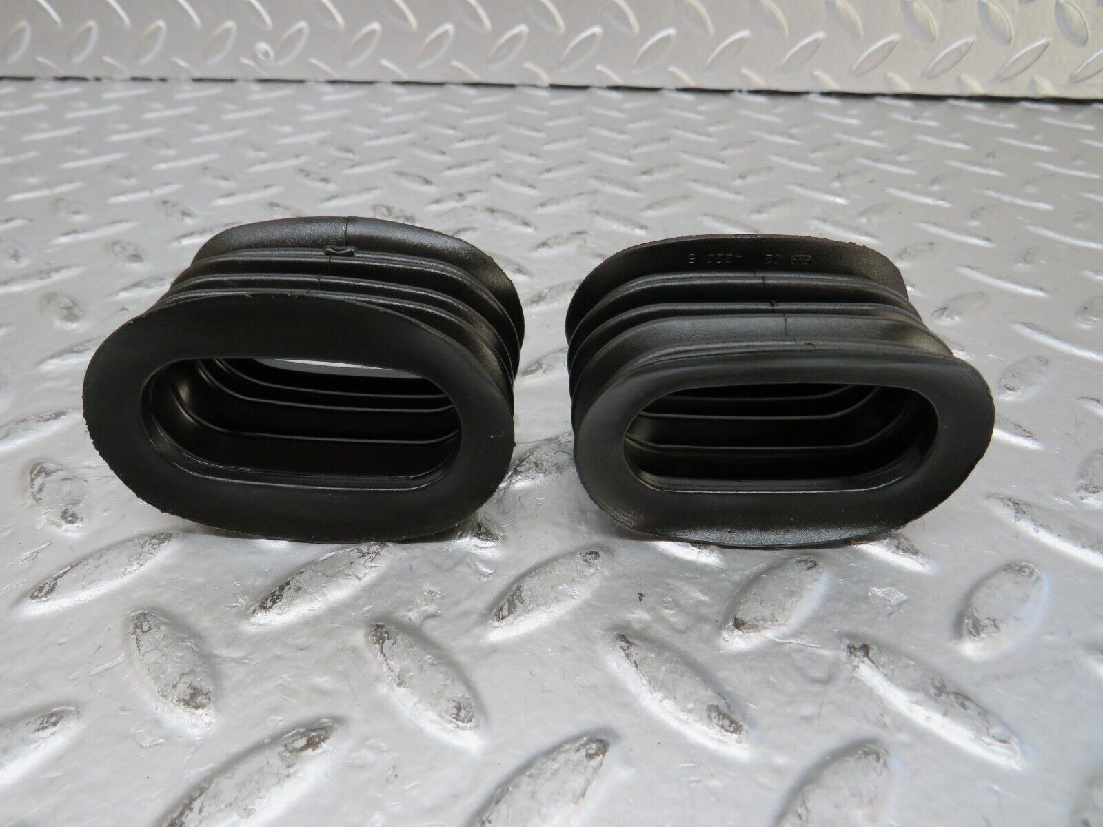 26522 Mercedes-Benz C124 220CE Door Wire Protector Rubber 1248210197