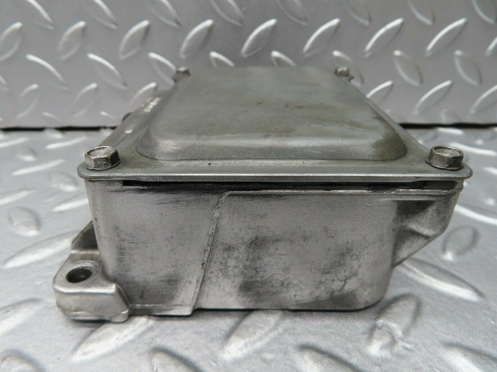 16660 Mercedes-Benz C107 380SLC Ignition Control Unit Bosch 0227100001