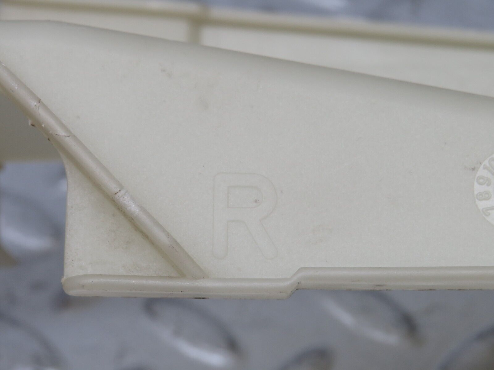 38296 Mercedes-Benz R129 280SL Coupe Door Lock Cover Right 1297230408