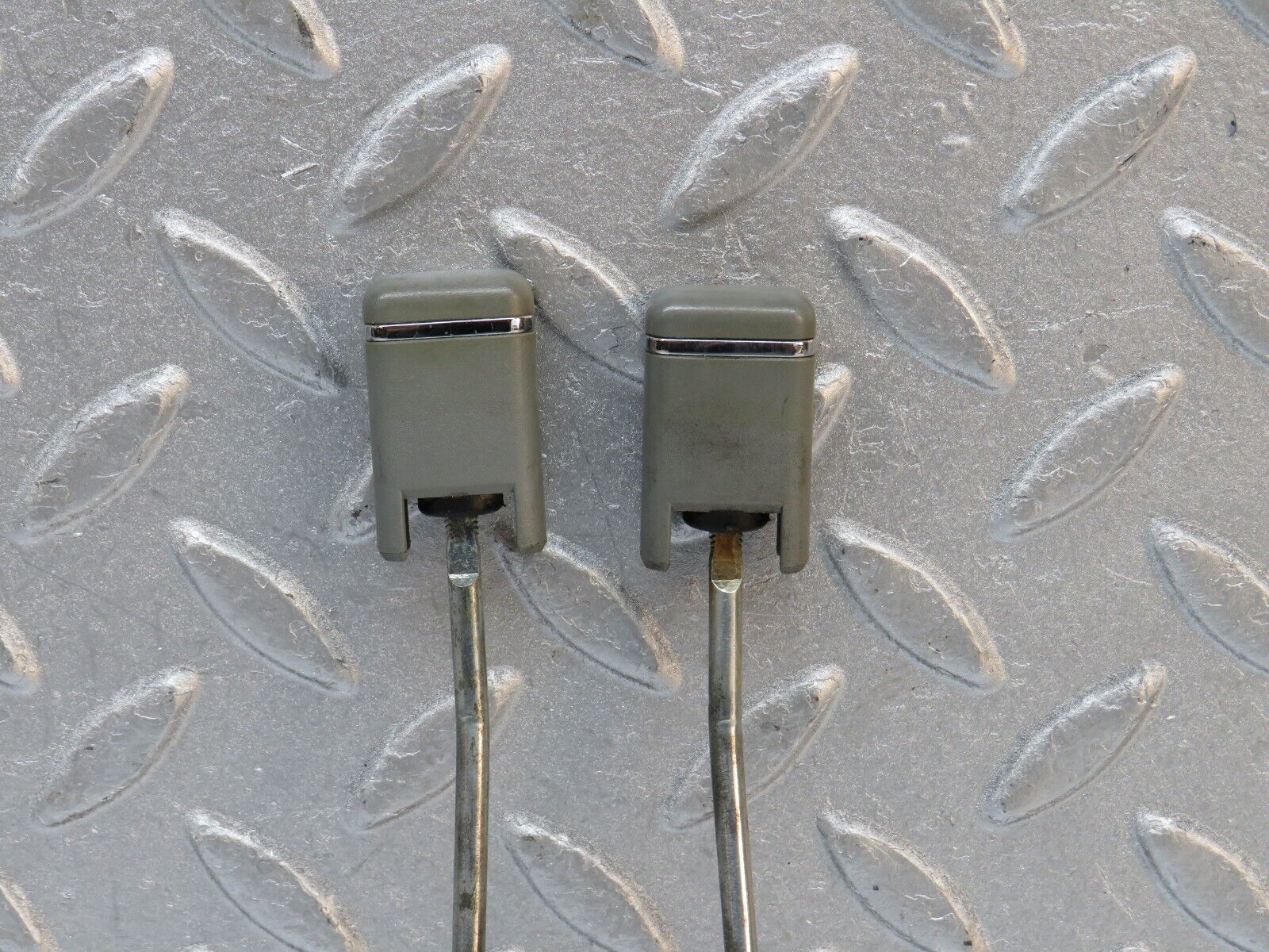 39752 Mercedes-Benz R129 320SL Coupe Door Lock Knob Pair