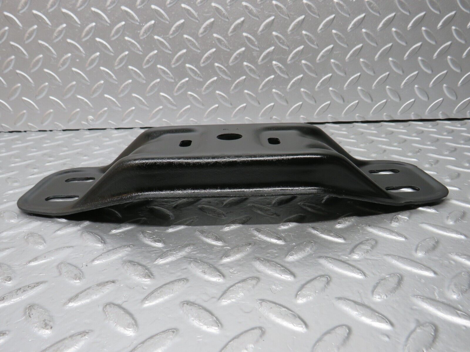 30382 Mercedes-Benz W124 230E Gearbox Mount Bracket Holder