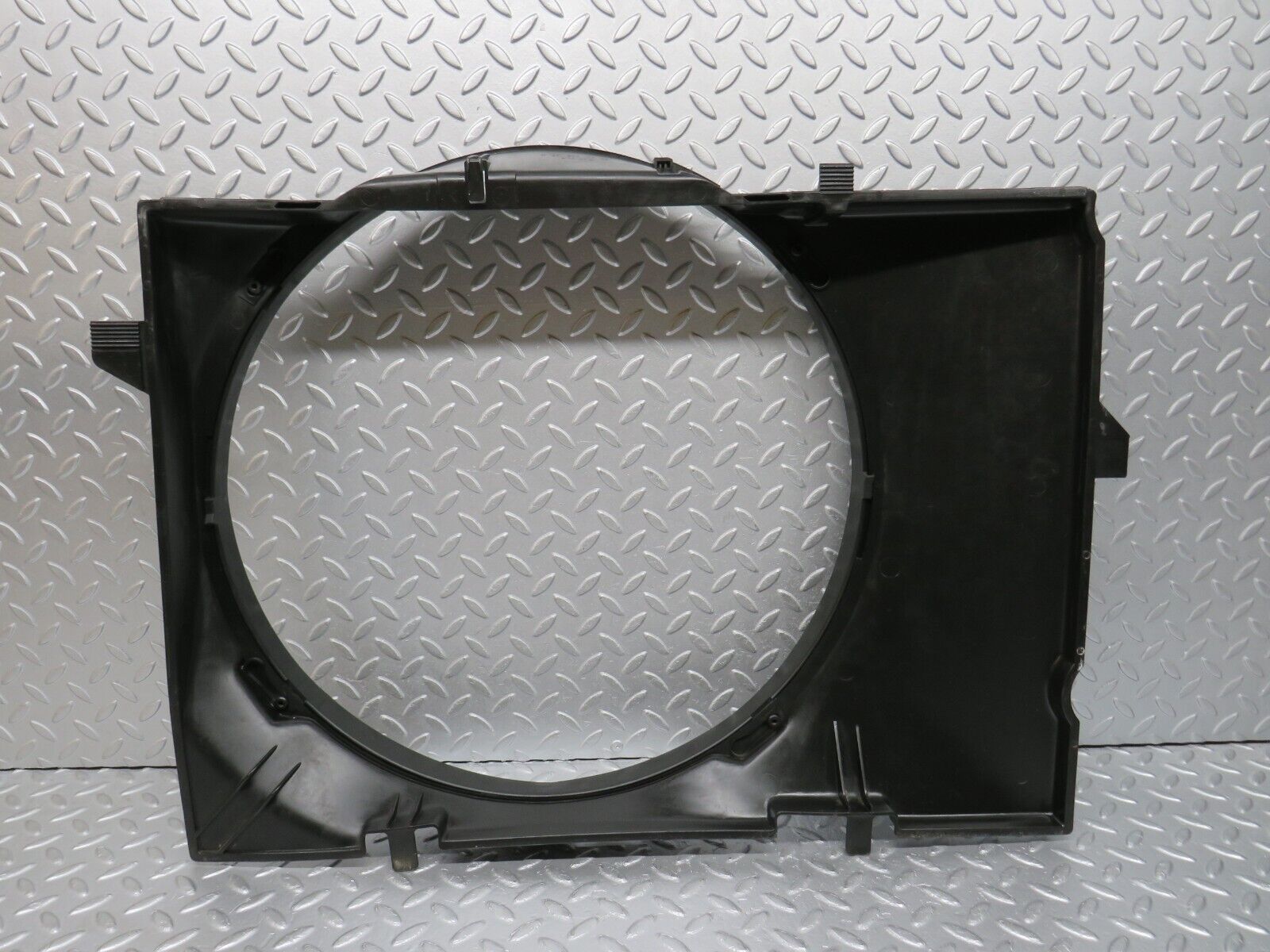 39412 Mercedes-Benz R129 320SL Coupe Radiator Fan Shroud Cover 1295051155 1295000655