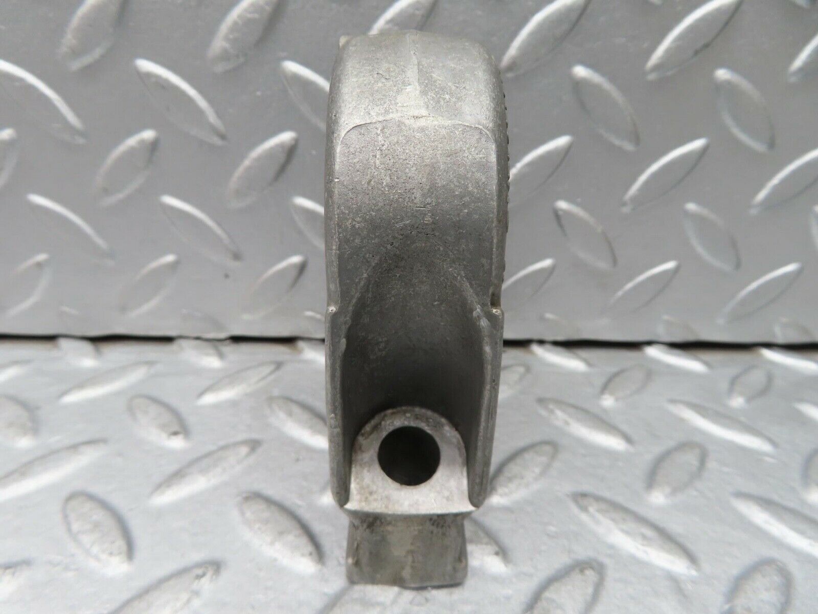 16720 Mercedes-Benz C107 380SLC Camshaft Tower Bearing 1160514612