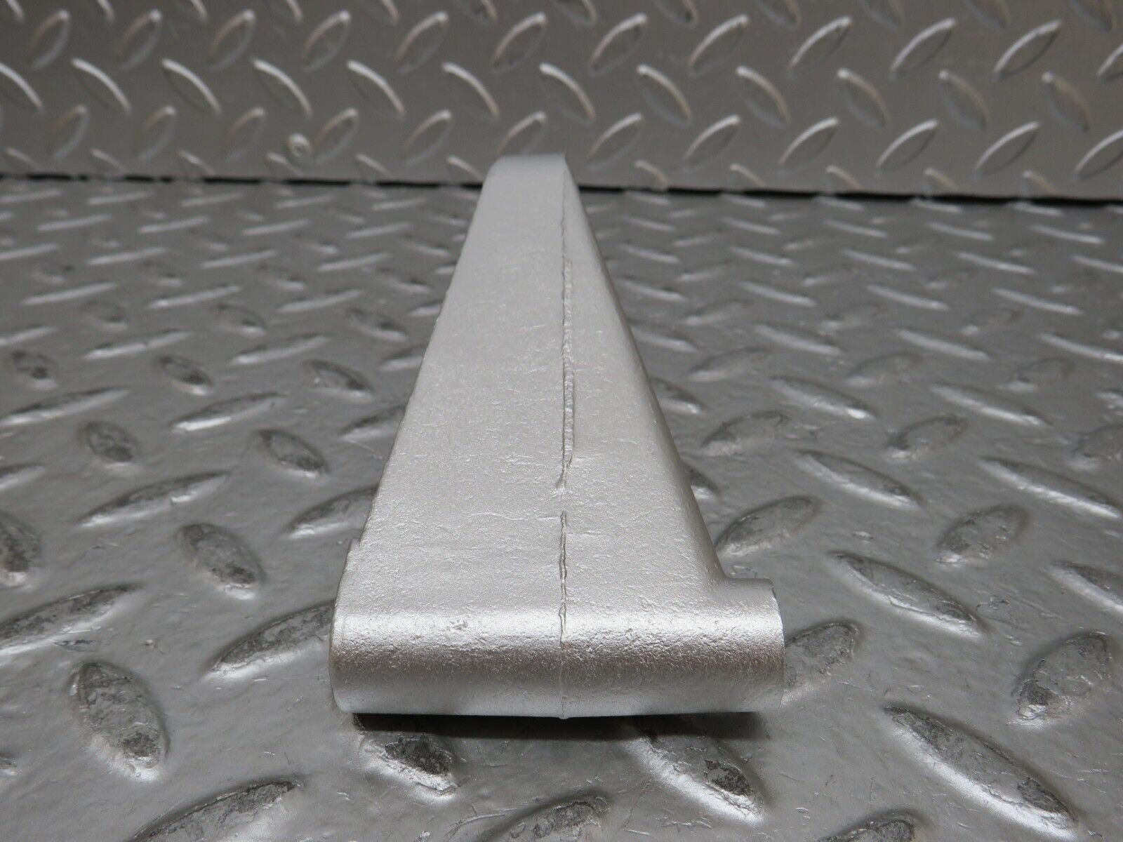 27932 Mercedes-Benz W123 280E Power Steering Pump Bracket 1104663141