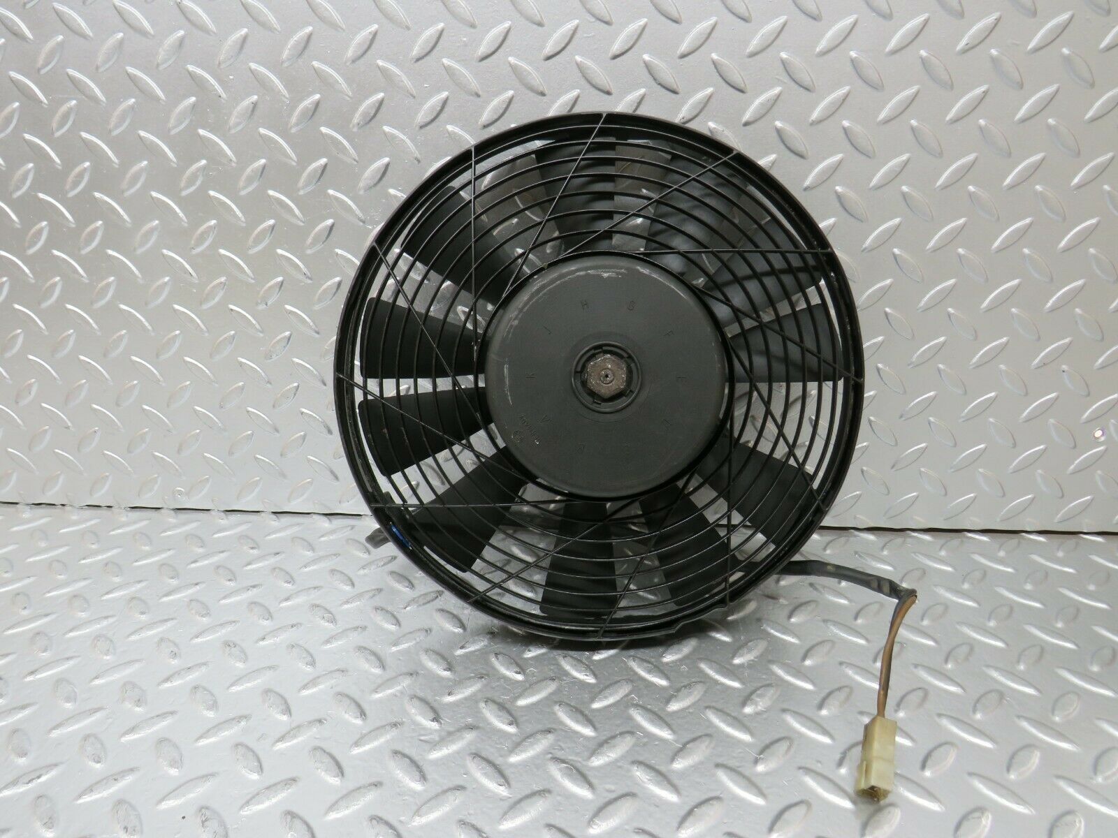 24353 Mercedes-Benz S124 220TE Wagon Radiator Cooling Fan 0005031001