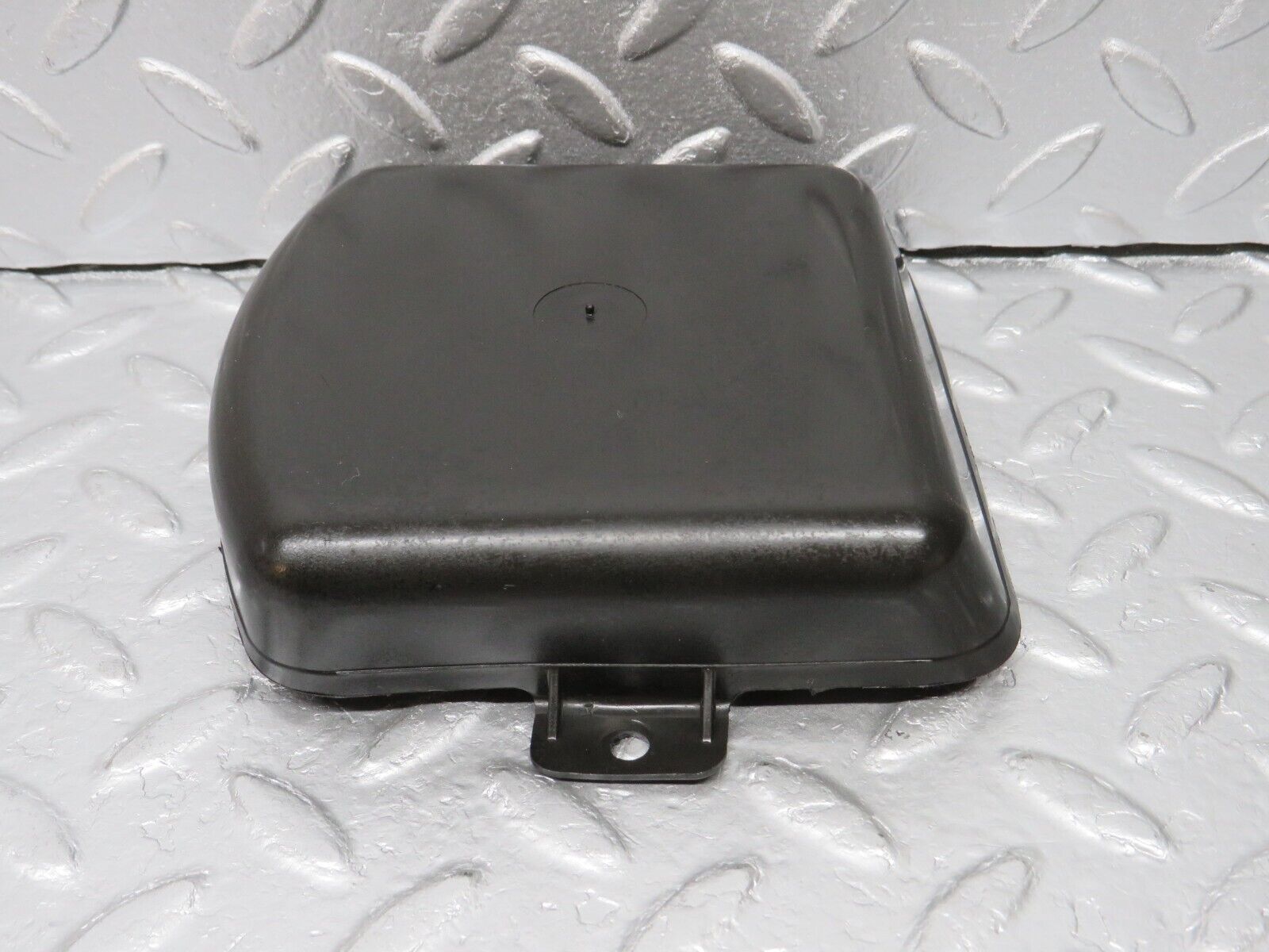 40326 Mercedes-Benz W110 230 Rear Axle Mount Cover 1116930030