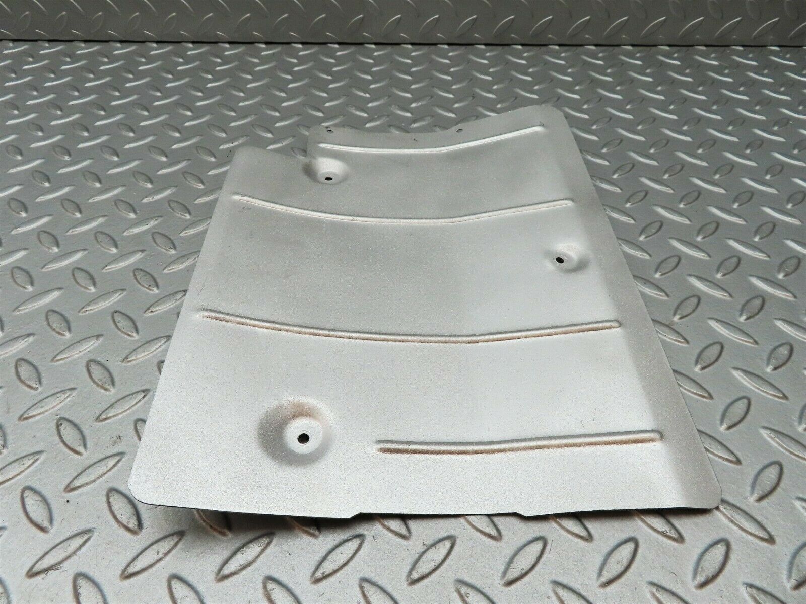 3995 Mercedes-Benz S123 200T Wagon Exhaust Heat Shield