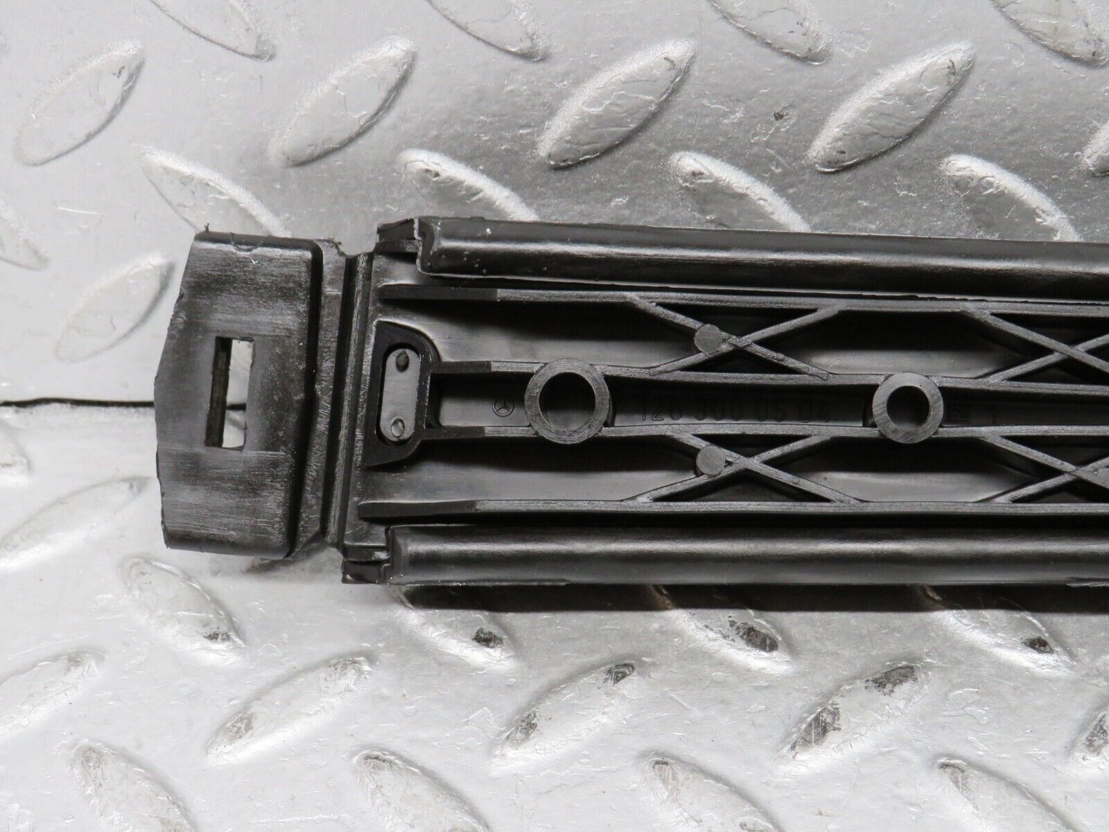 37940 Mercedes-Benz A124 320E Cabriolet Accelerator Pedal With Rubber 1263000504 1233010082