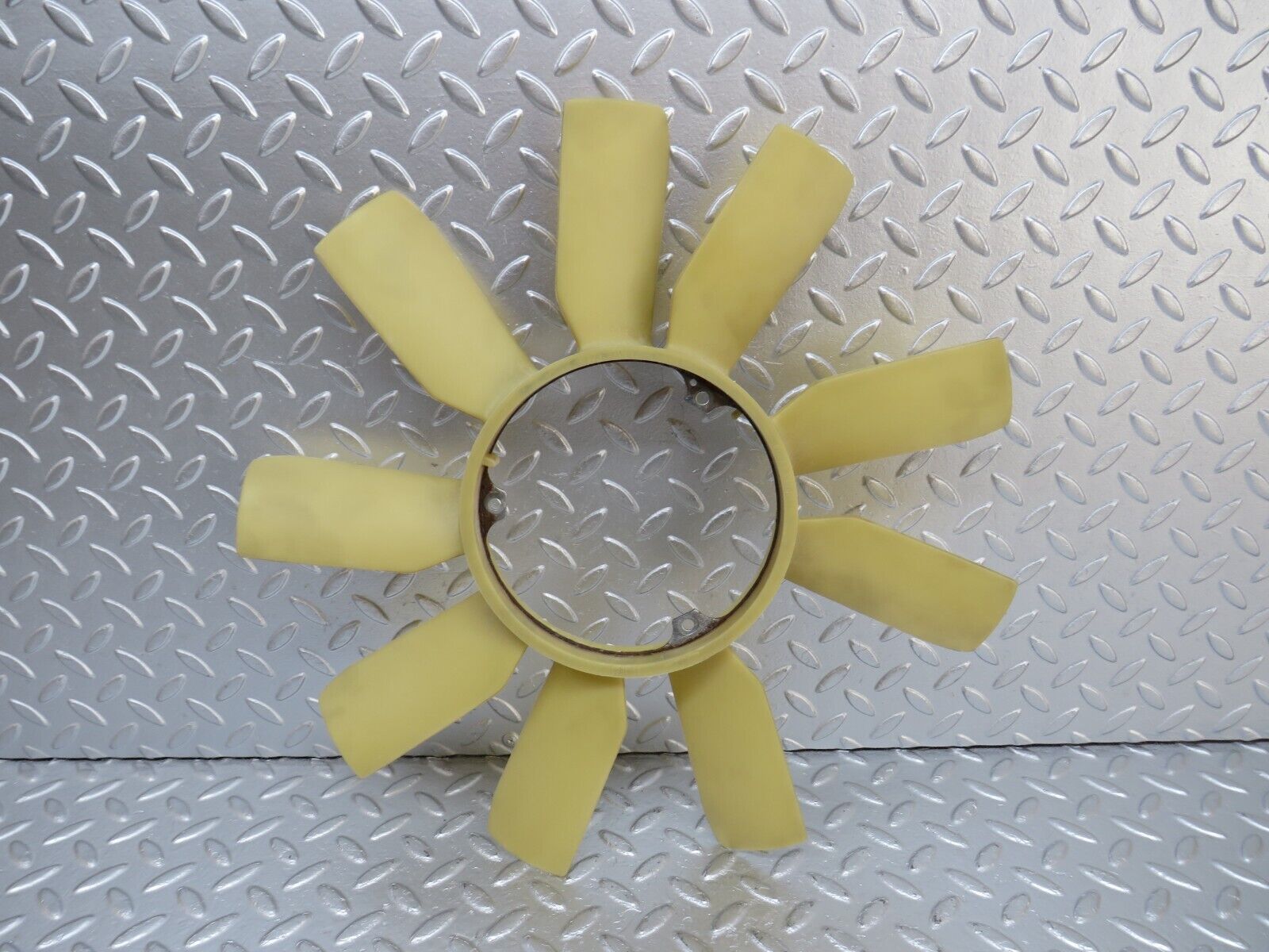 34160 Mercedes-Benz W124 260E Engine Cooling Fan 1032000423