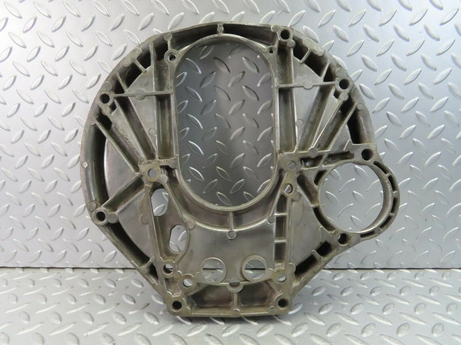 10198 Mercedes-Benz W111 220SE Gearbox Flange 1210110445