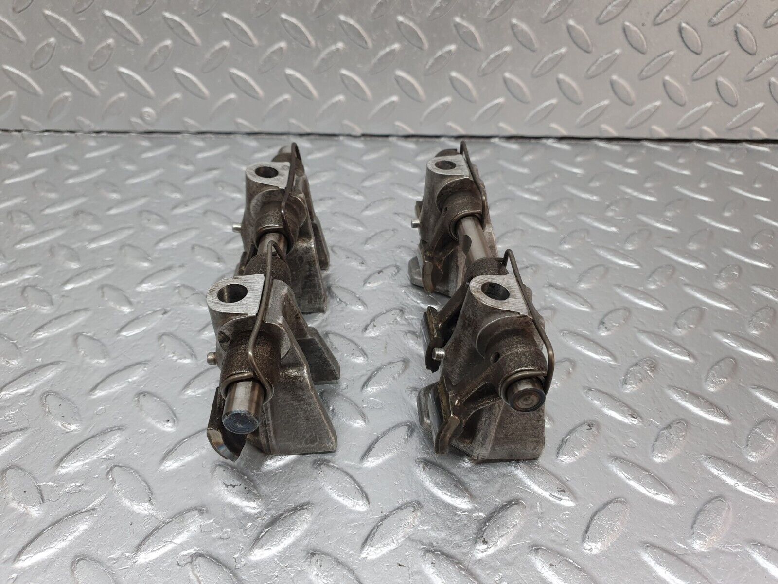 40868 Mercedes-Benz W123 240D Camshaft Rocker Arms 6160550010