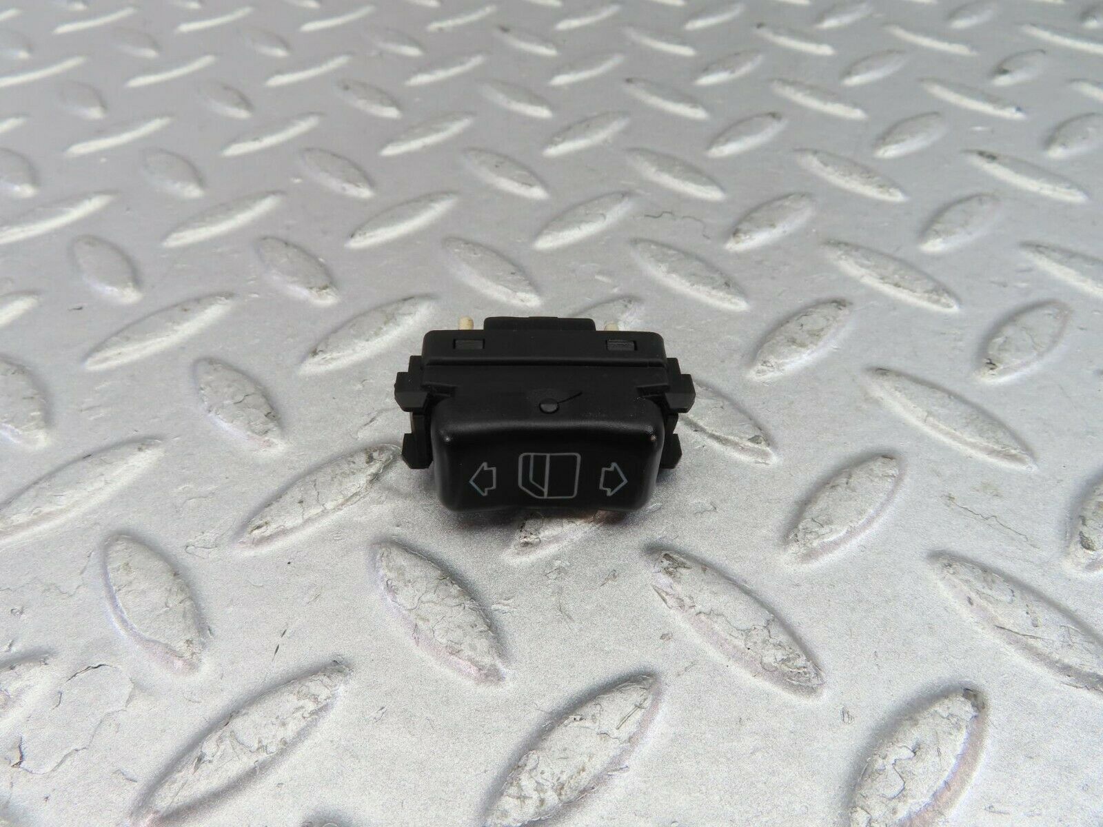 9365 Mercedes-Benz C124 300CE Coupe Rear Left Electric Window Switch