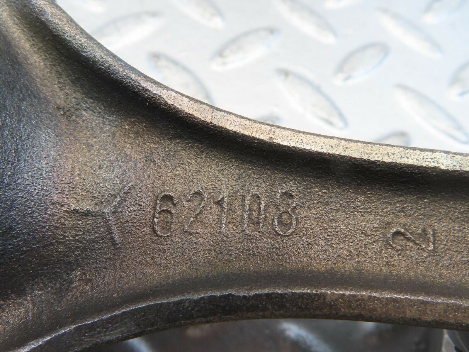 10998 Mercedes-Benz W115 220D Piston With Connecting Rod 86.98 mm