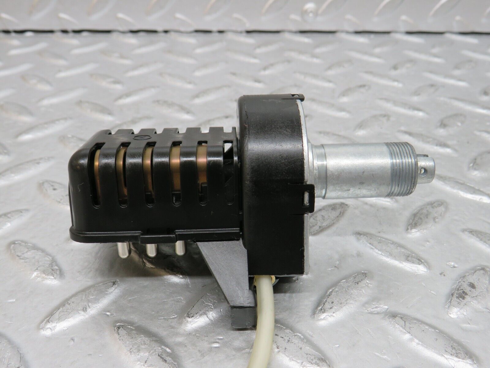 29373 Mercedes-Benz W124 230E Heater Blower Switch 1248202210