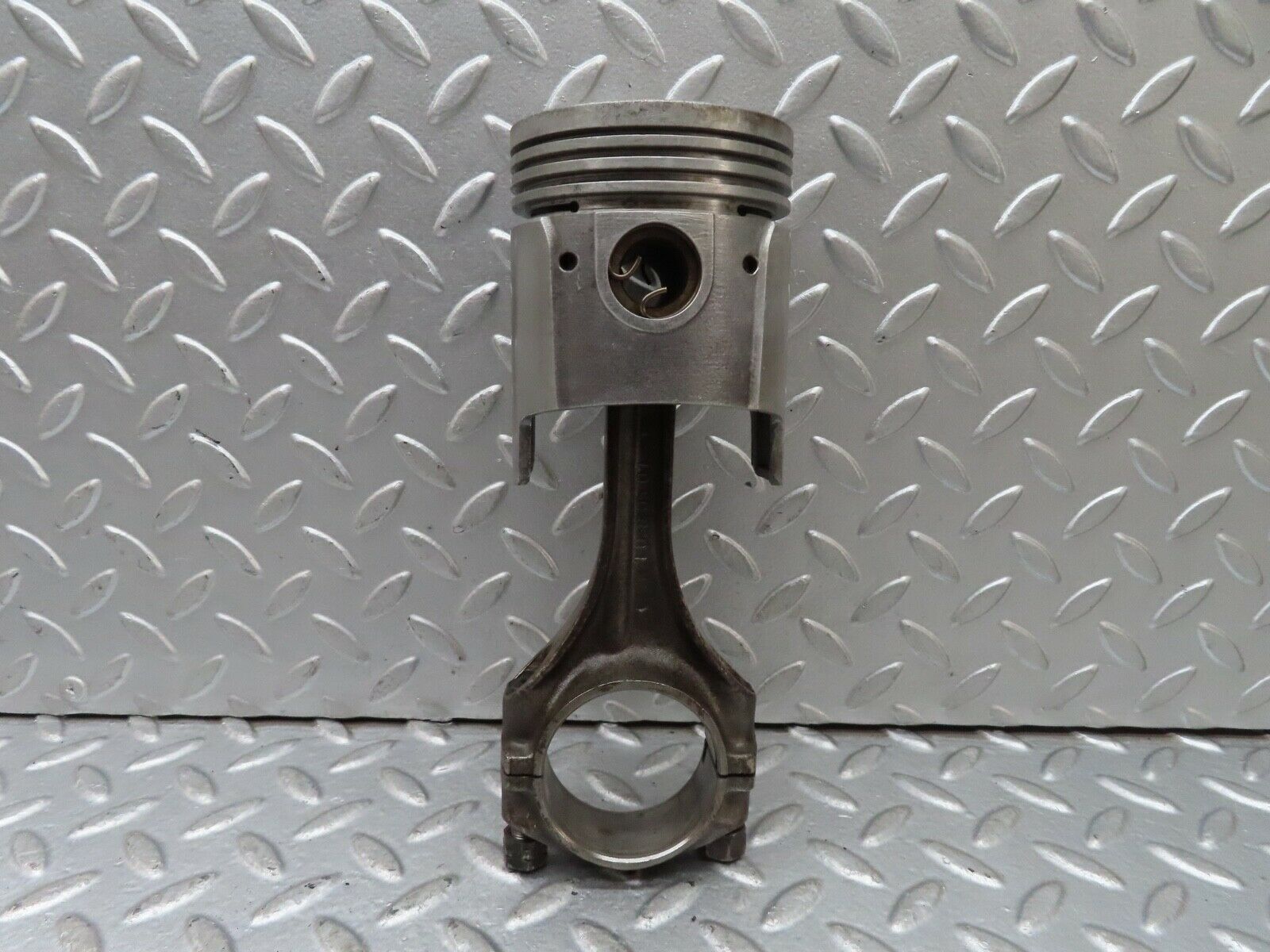 18972 Mercedes-Benz W121 190b Ponton Piston With Connecting Rod 84.97 mm