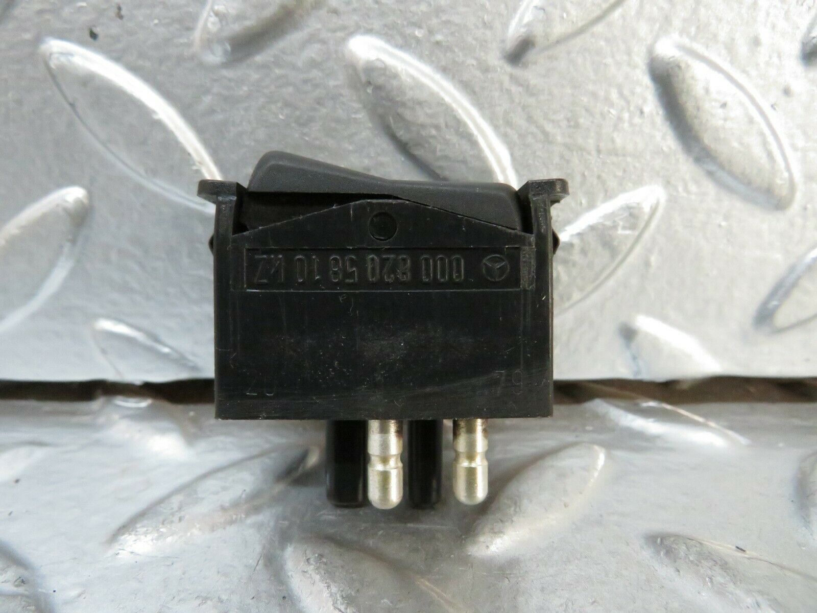 23810 Mercedes-Benz C107 450SLC Coupe Interior Dome Light Switch 0008205810